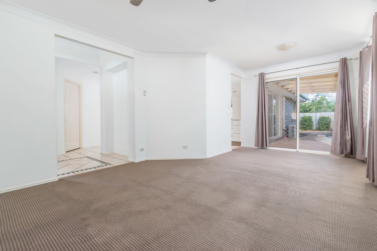 3 Razorback Close, Carindale, QLD 4152