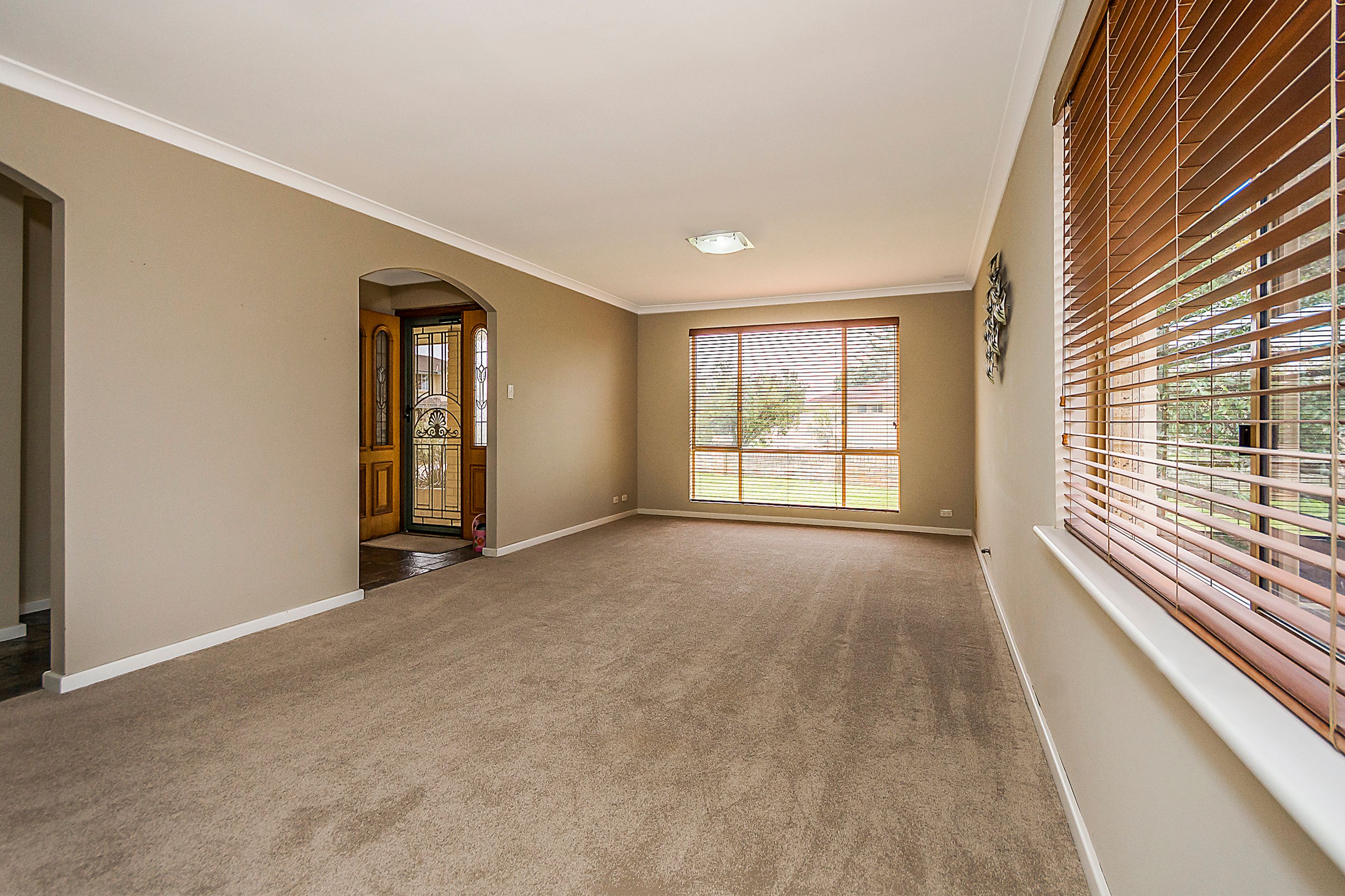 5 Walleroo Place, Rockingham, WA 6168
