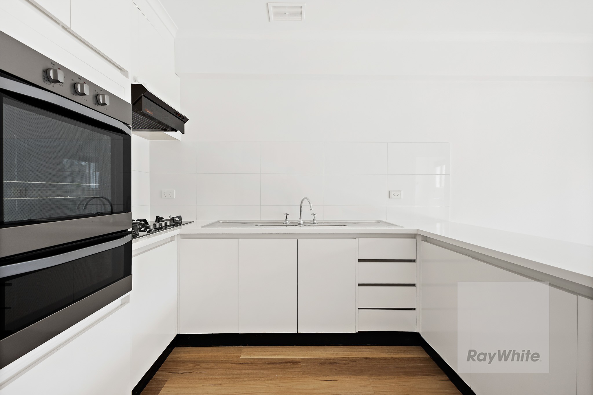 2/18-20 Mcleans Road, Bundoora, VIC 3083