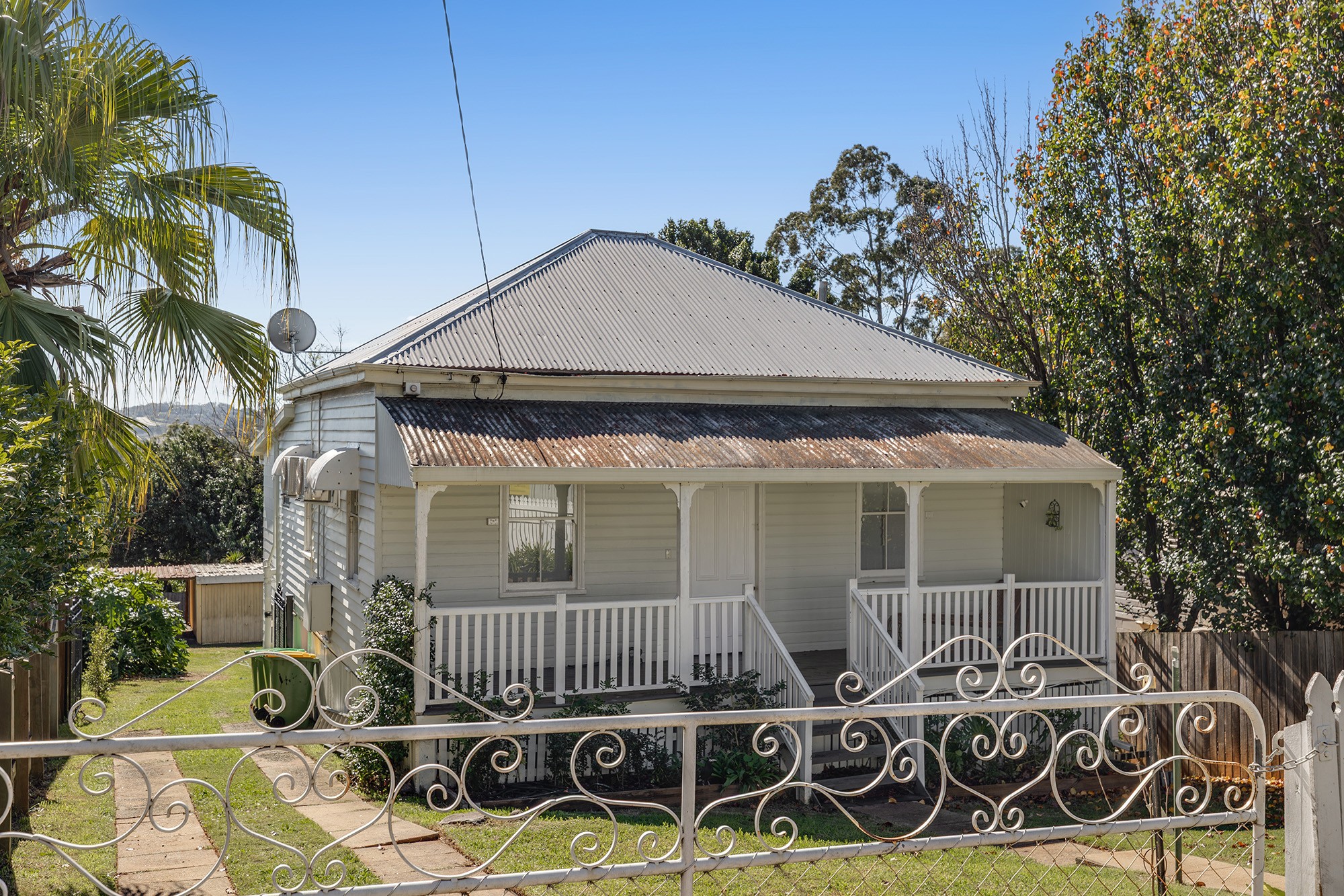 27 Christmas Street, North Toowoomba, QLD 4350