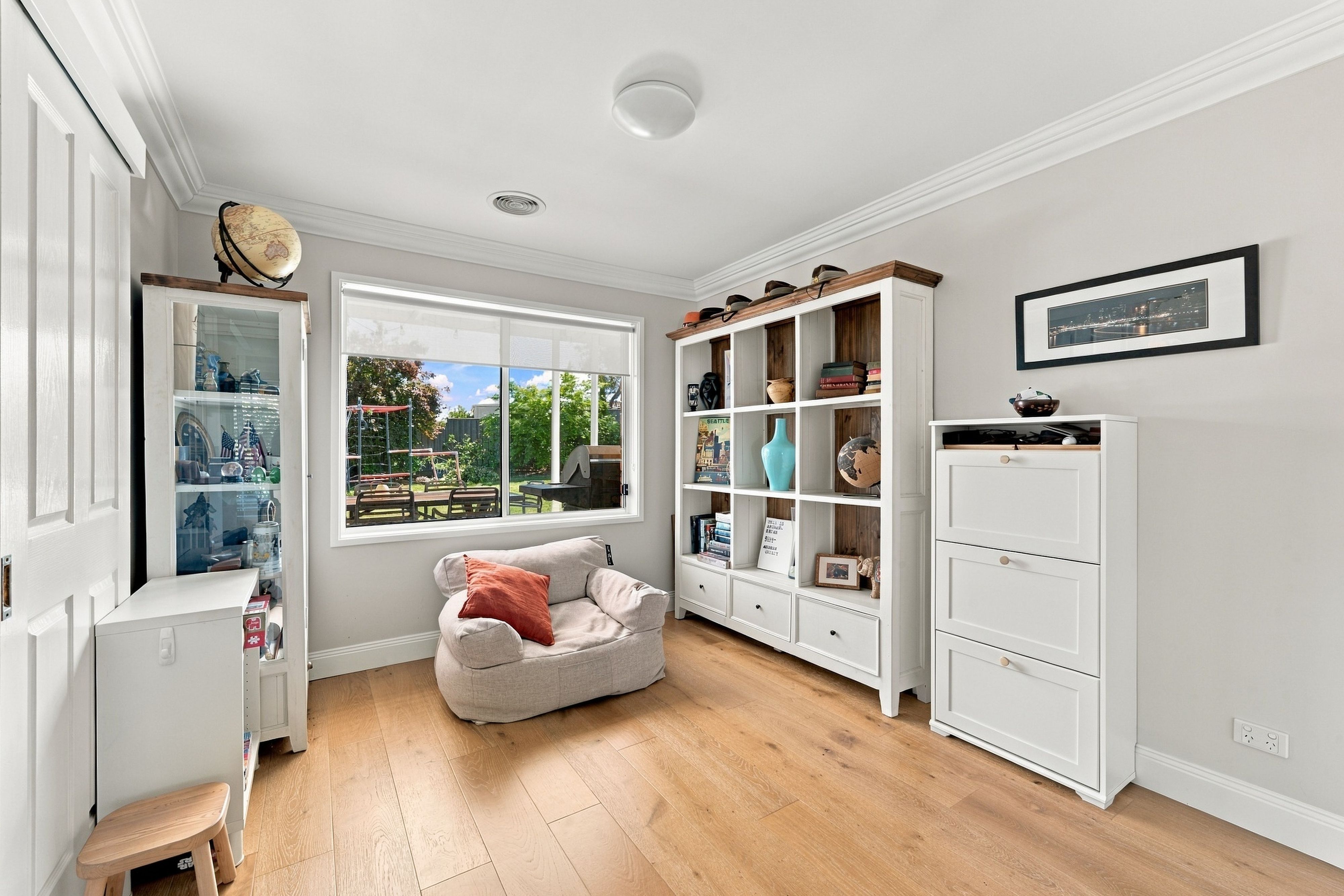 16 Cotter Place — photo 5 of 19
