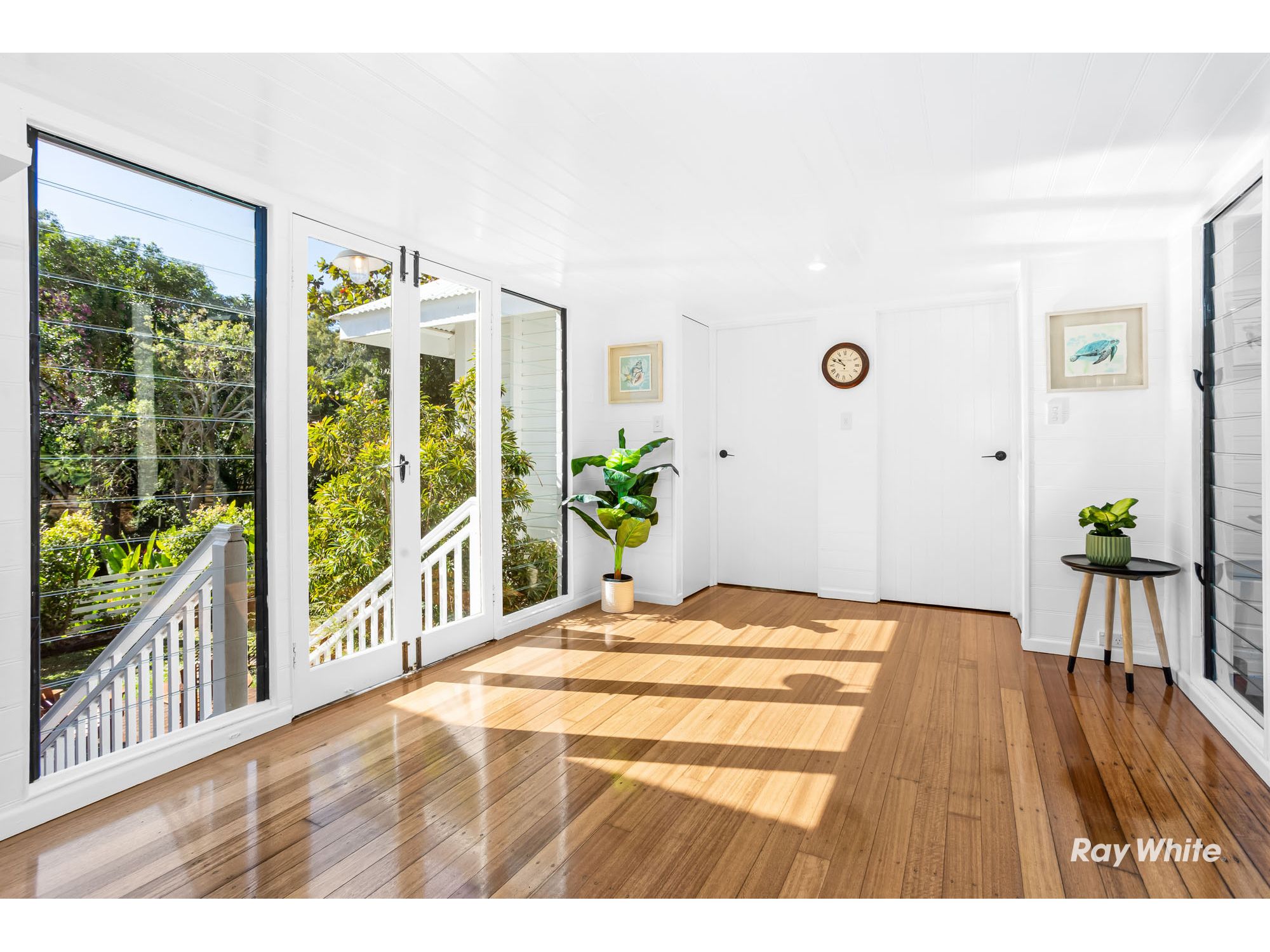 8 Rosslyn Close — photo 17 of 30