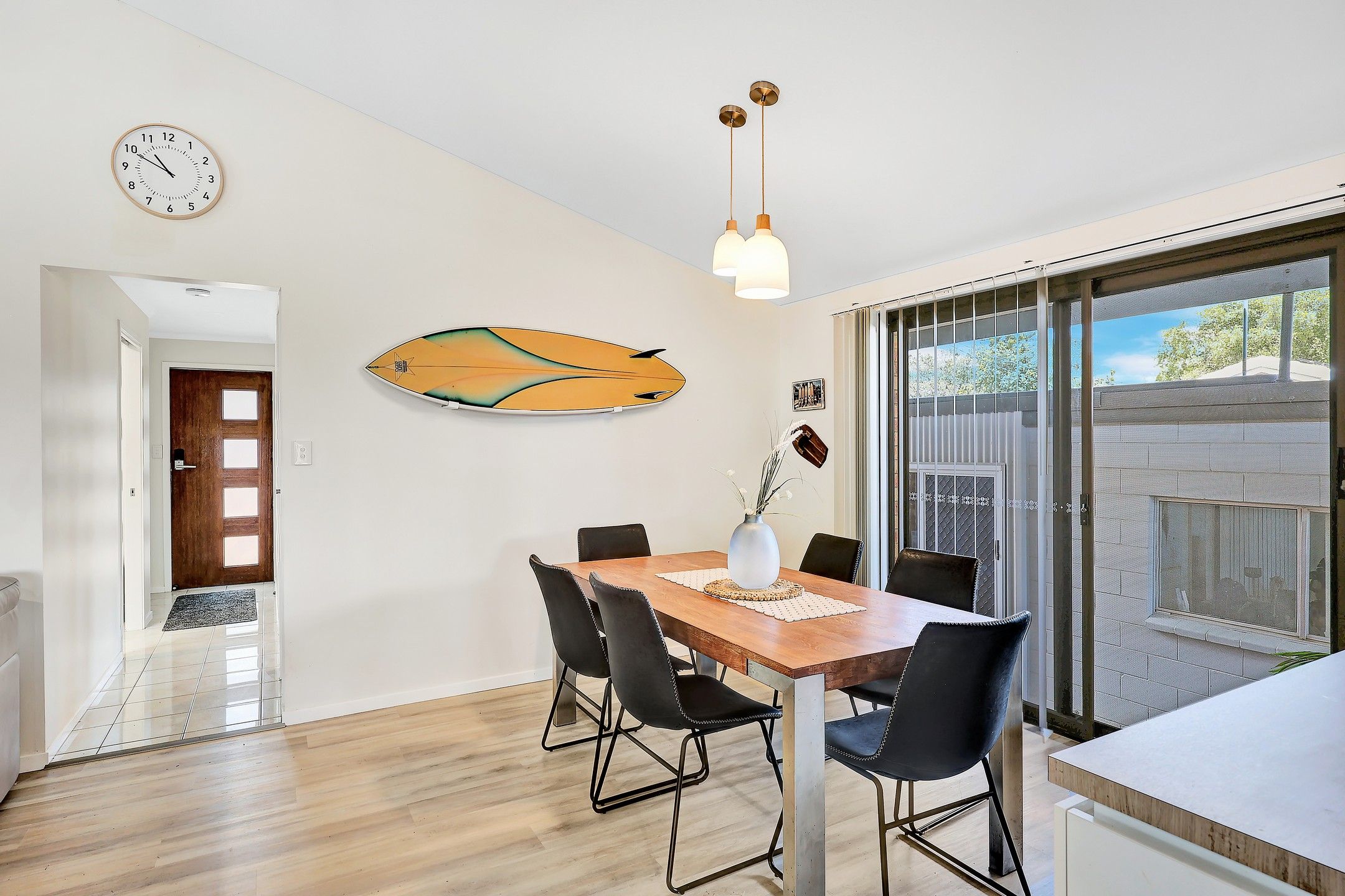 15 Pandanus Crescent — photo 11 of 30