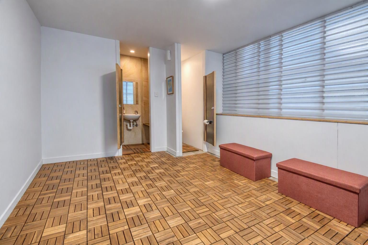 215 Jupiter Boulevard — photo 13 of 16