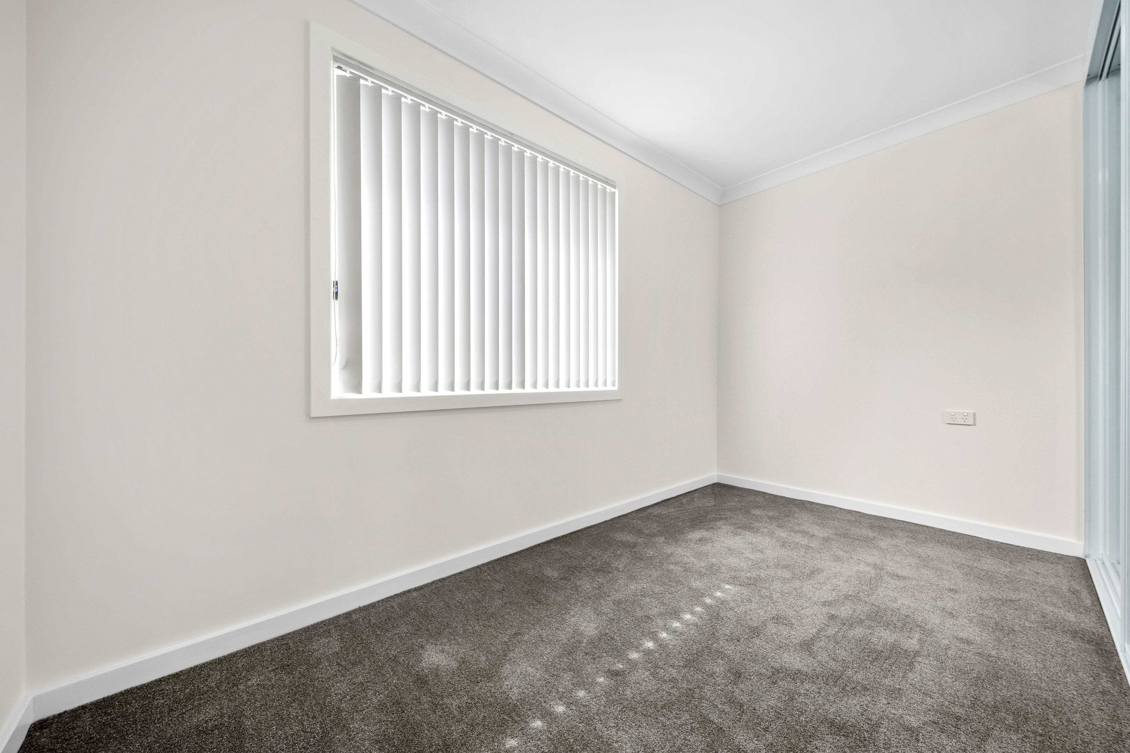 49 Dunvegan Street — photo 13 of 14