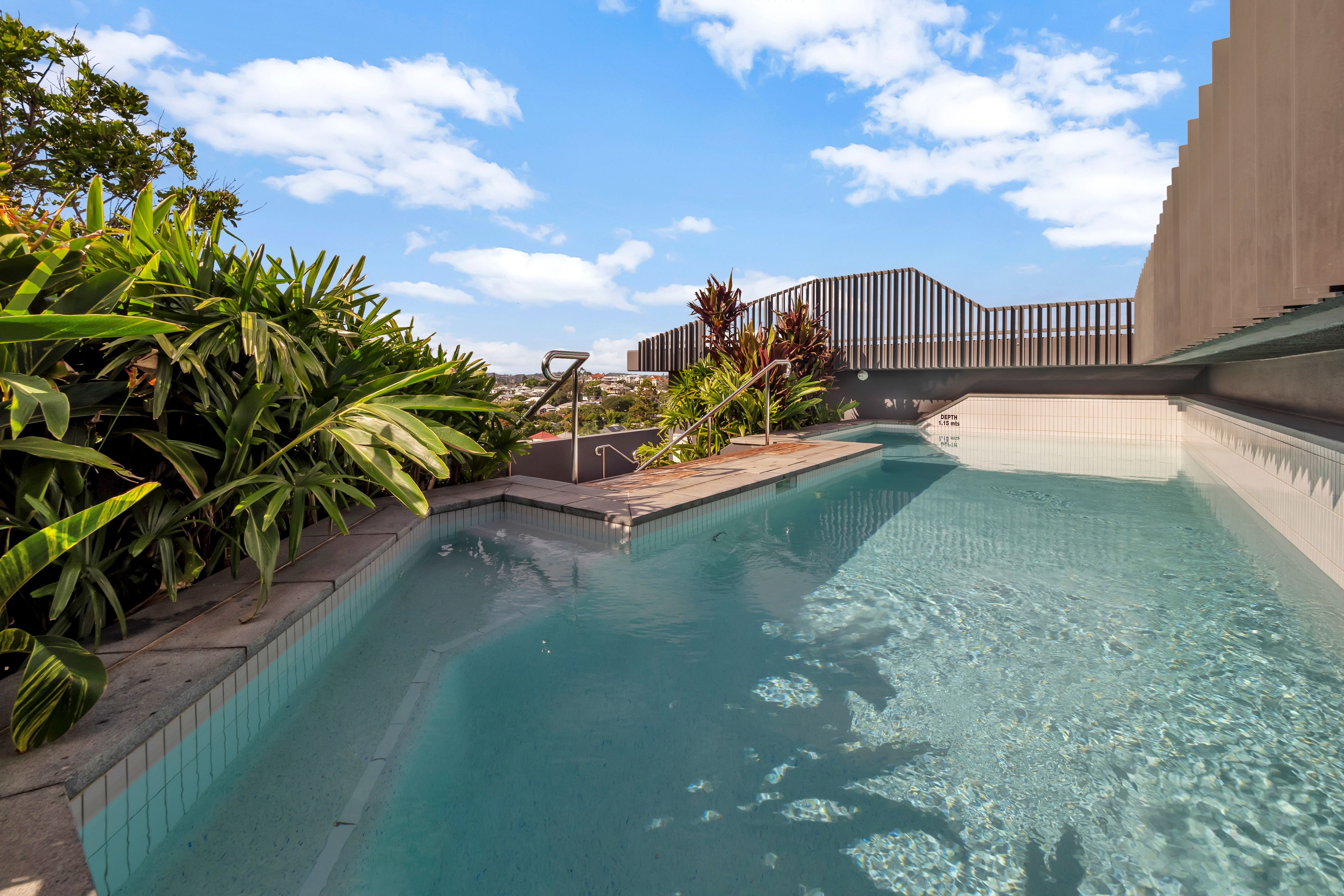 604/58 Manilla Street — photo 8 of 10