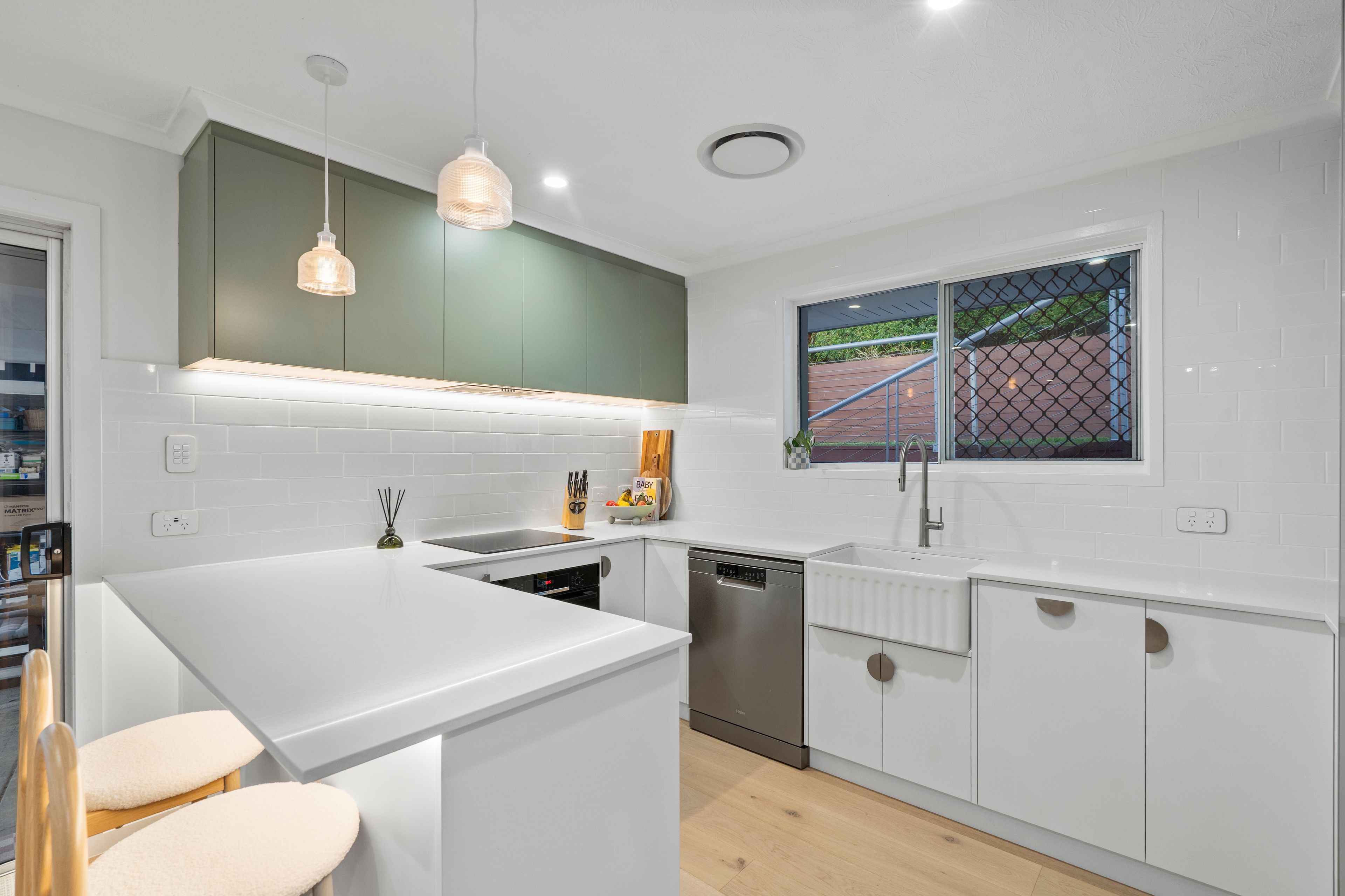 24 Barrine Drive, Worongary, QLD 4213