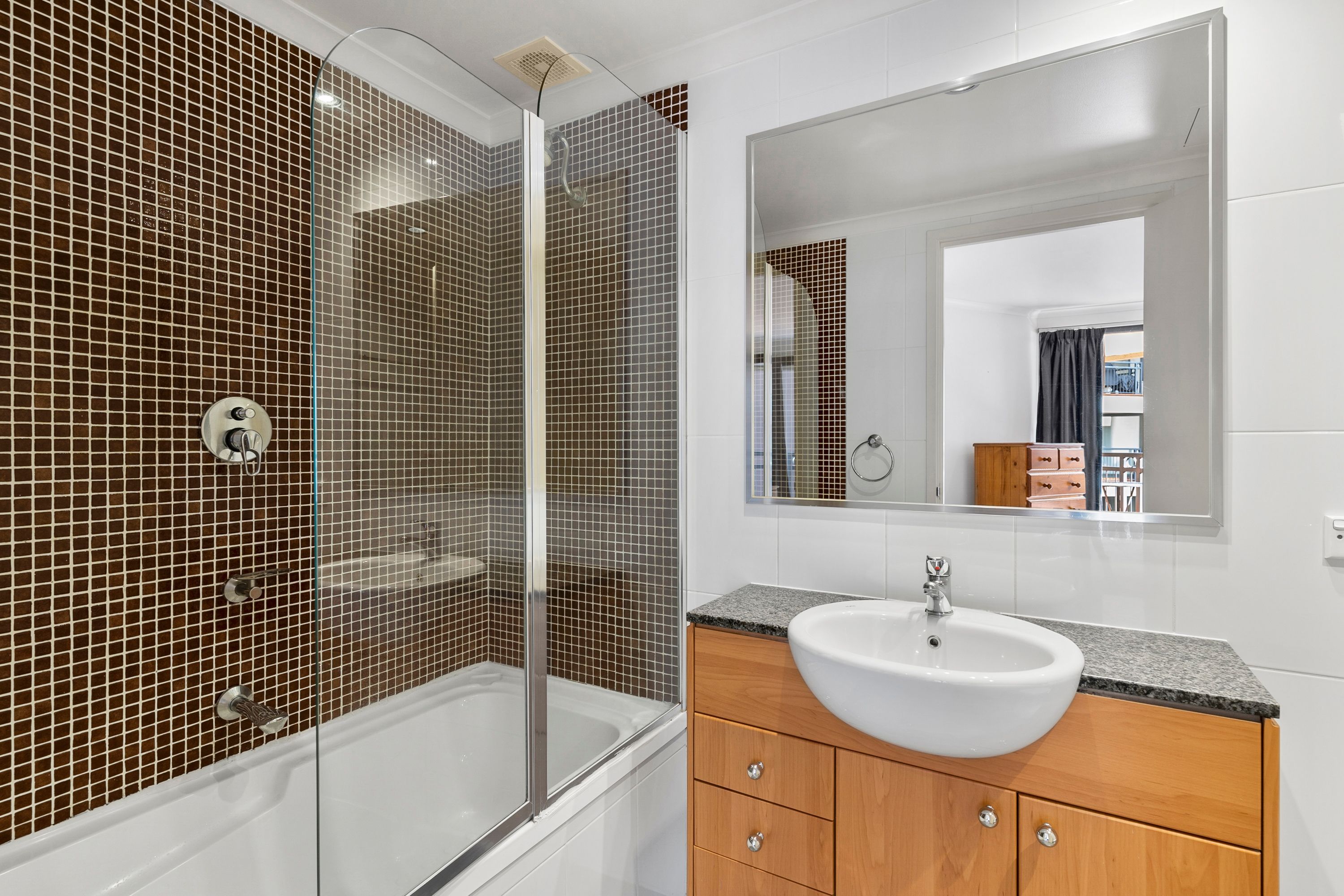 75/66 Allara Street — photo 9 of 18