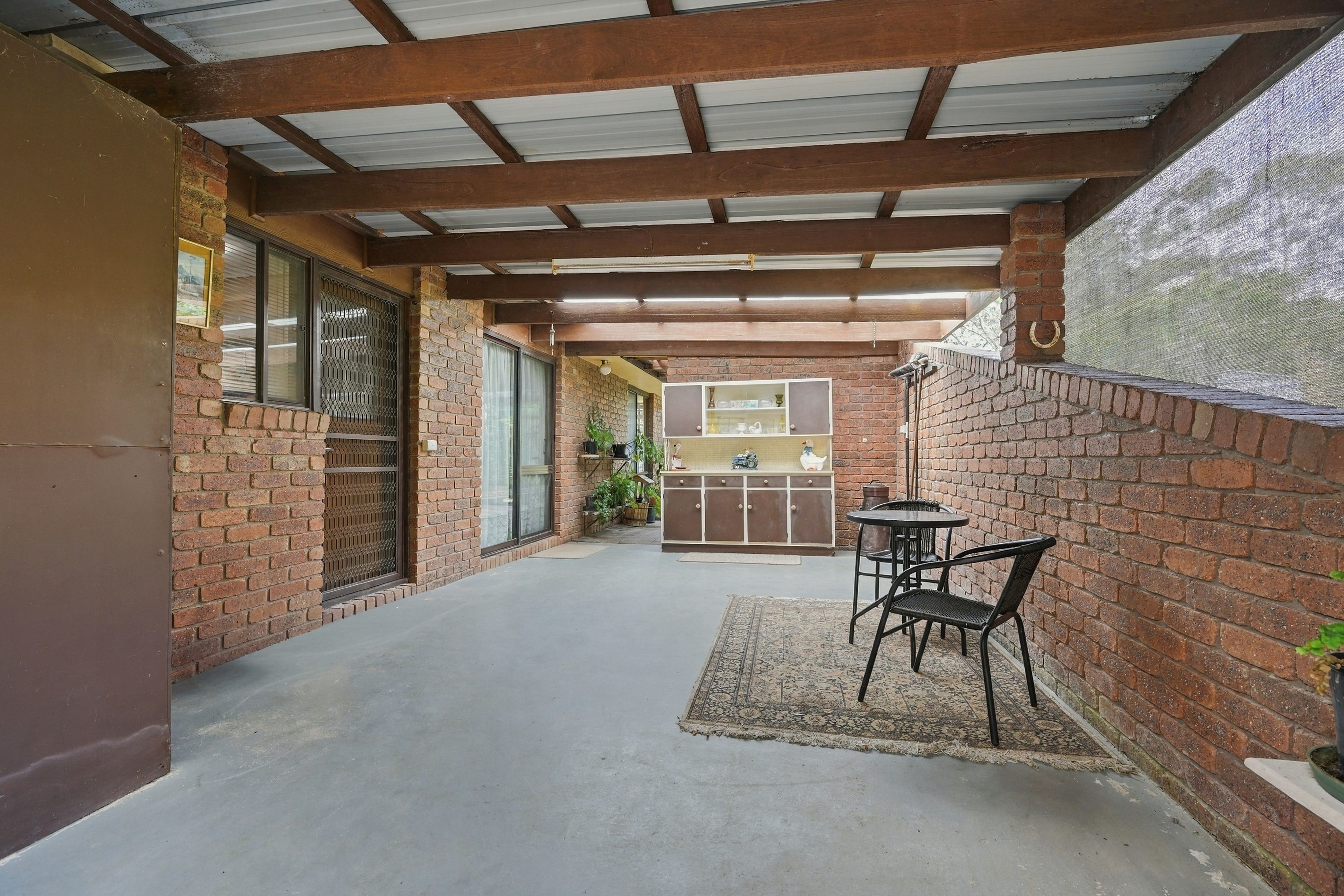 1 Swan Road — photo 14 of 18