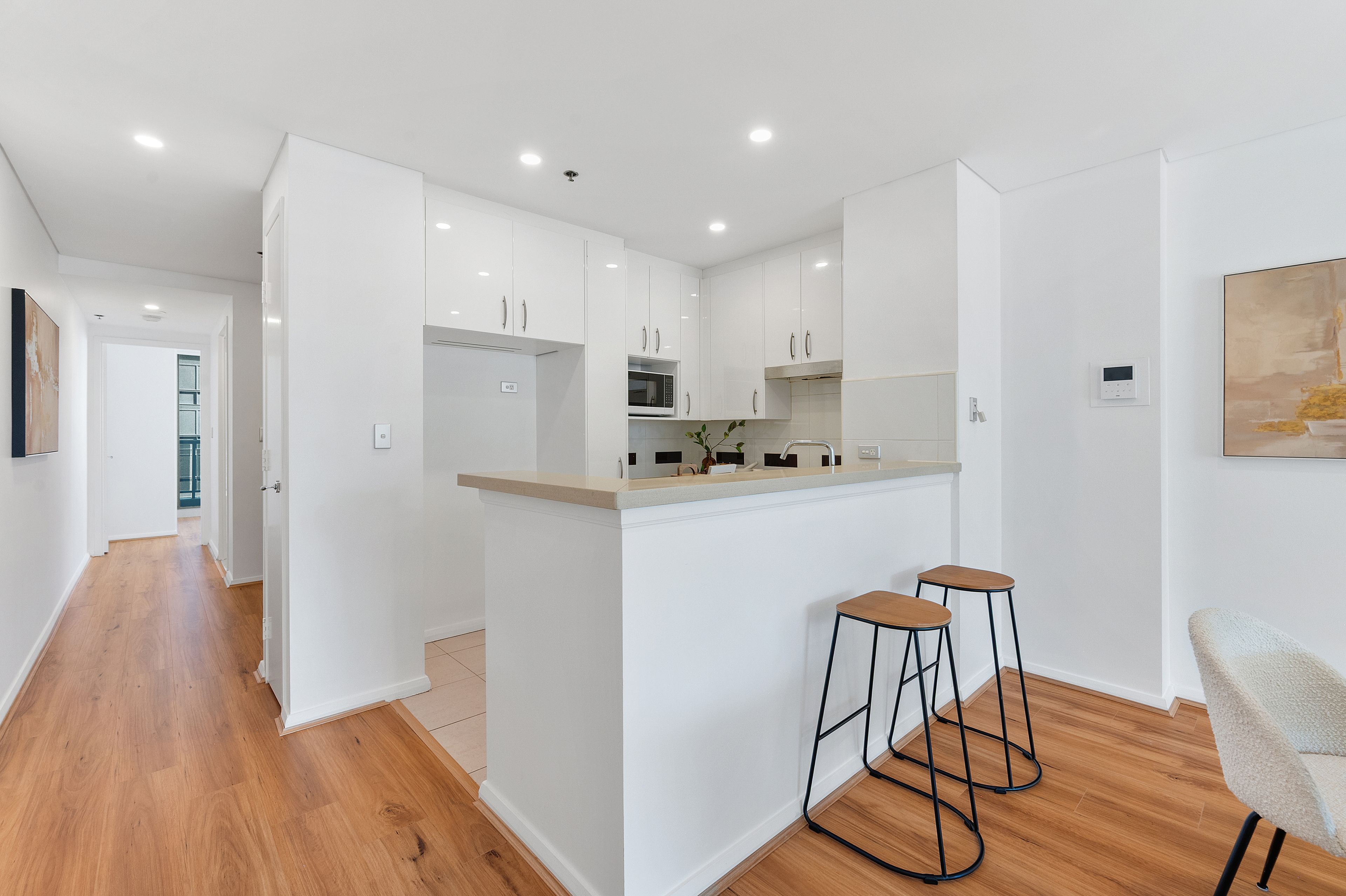 610/6 Lachlan Street — photo 6 of 16