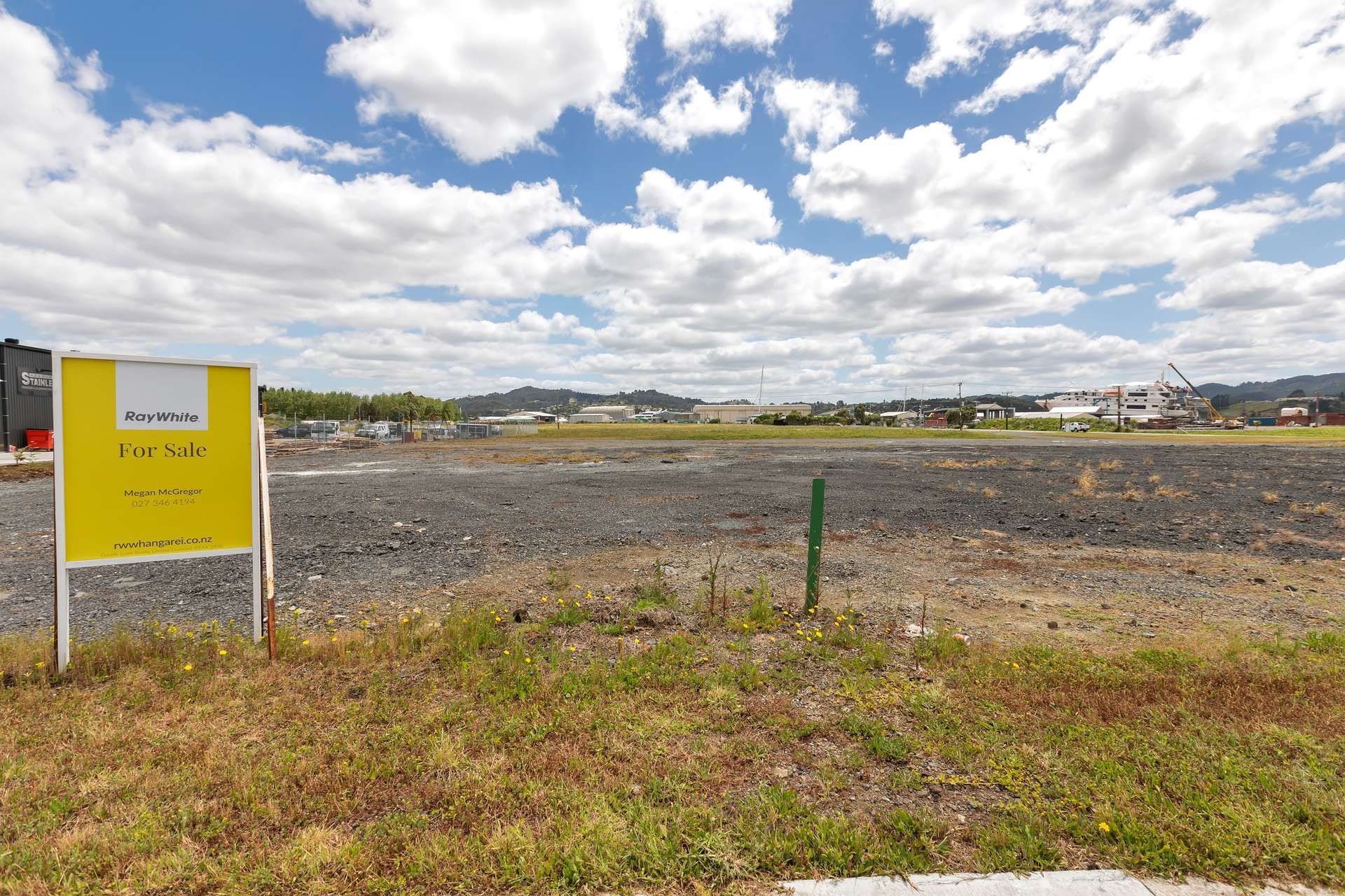 8 Logyard Road, Port Nikau photo 0