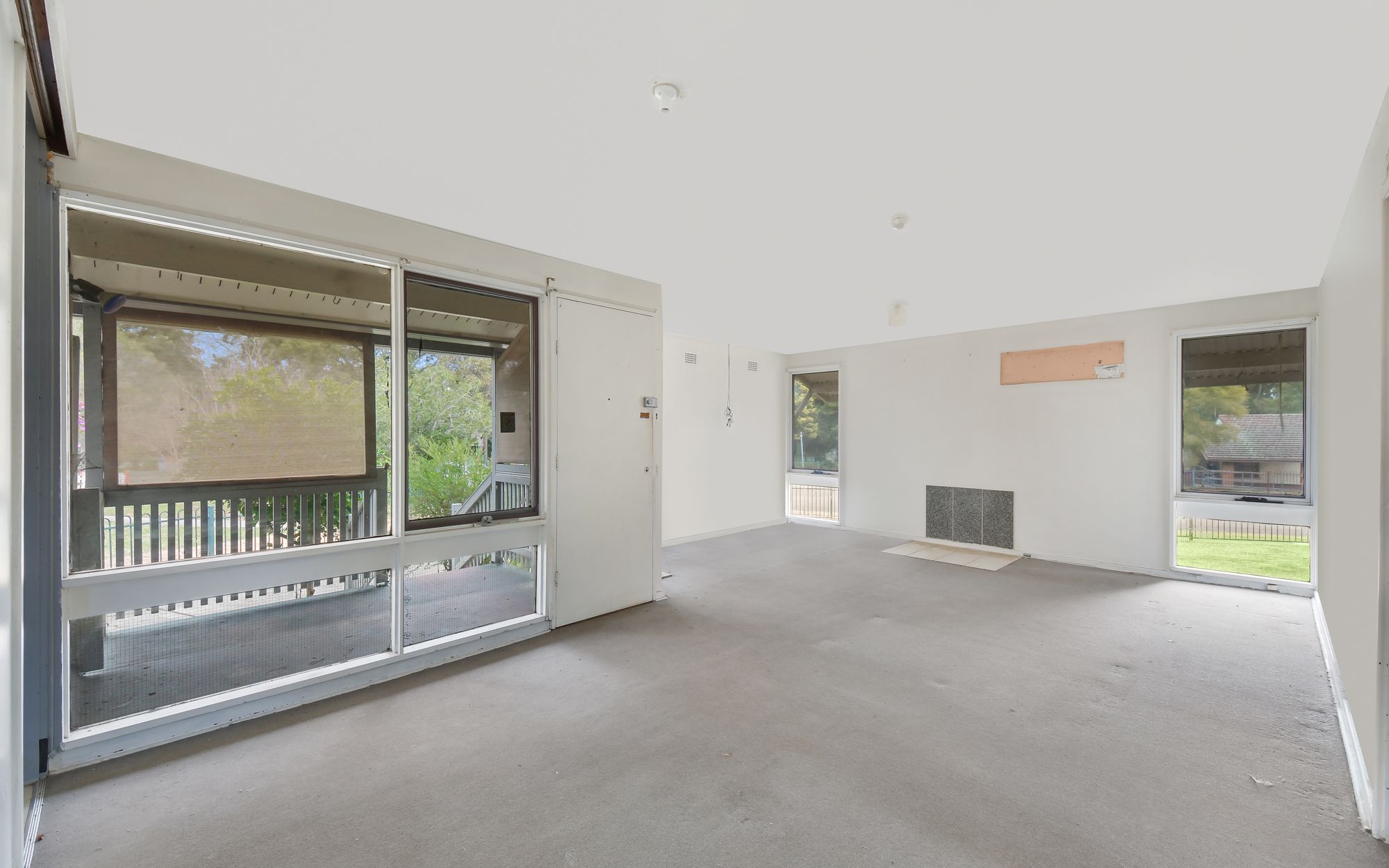 8 Moonbria Place, Airds, NSW 2560