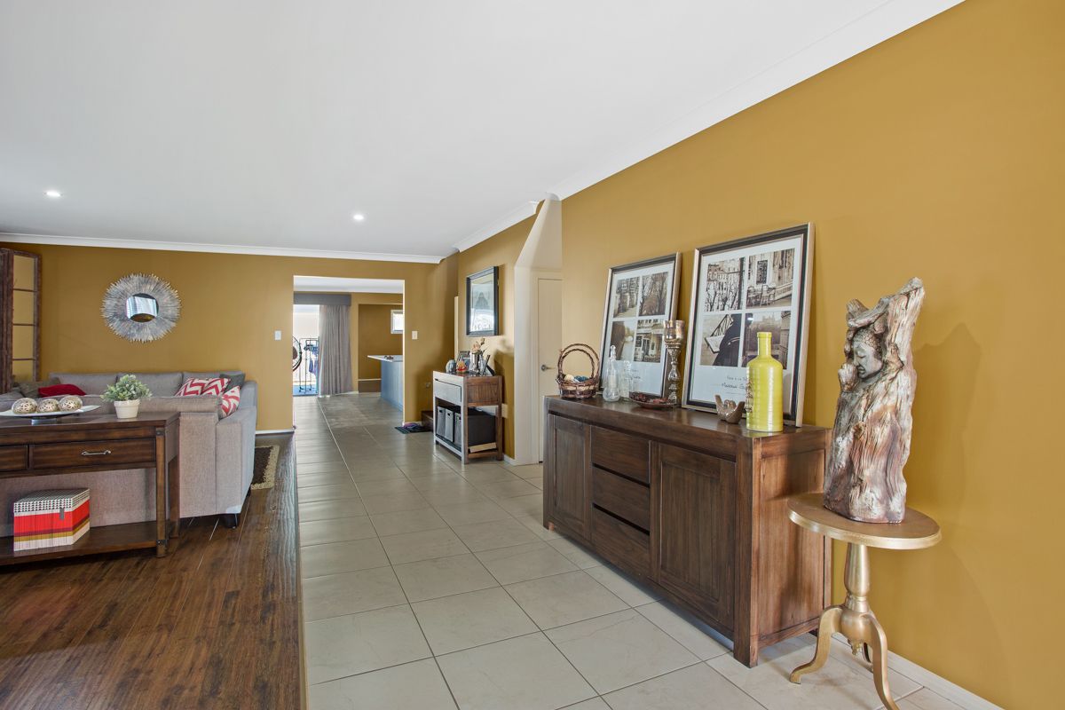 18 Griffith Court, North Lakes, QLD 4509