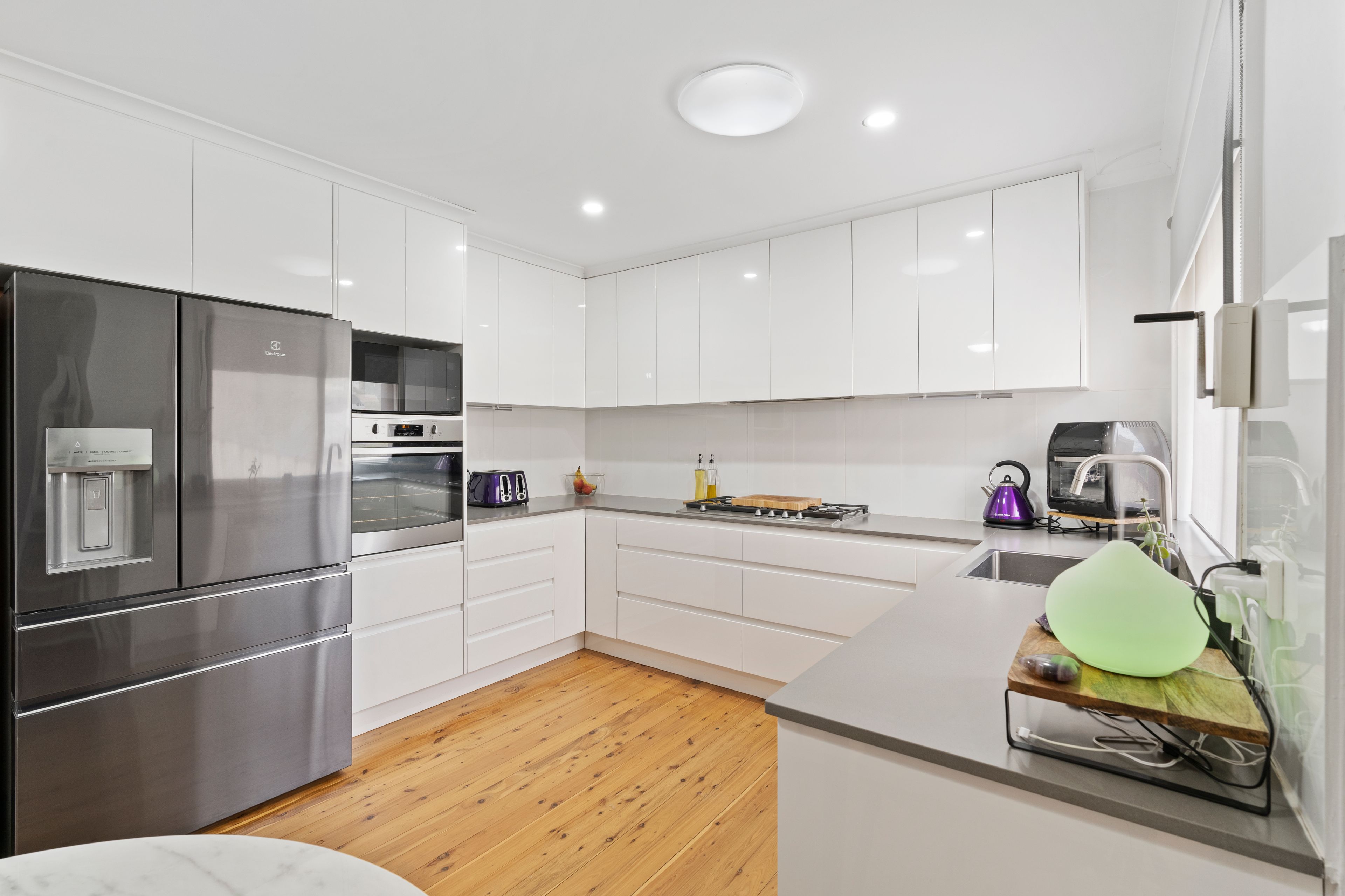 6 Roderigo Close, Rosemeadow, NSW 2560