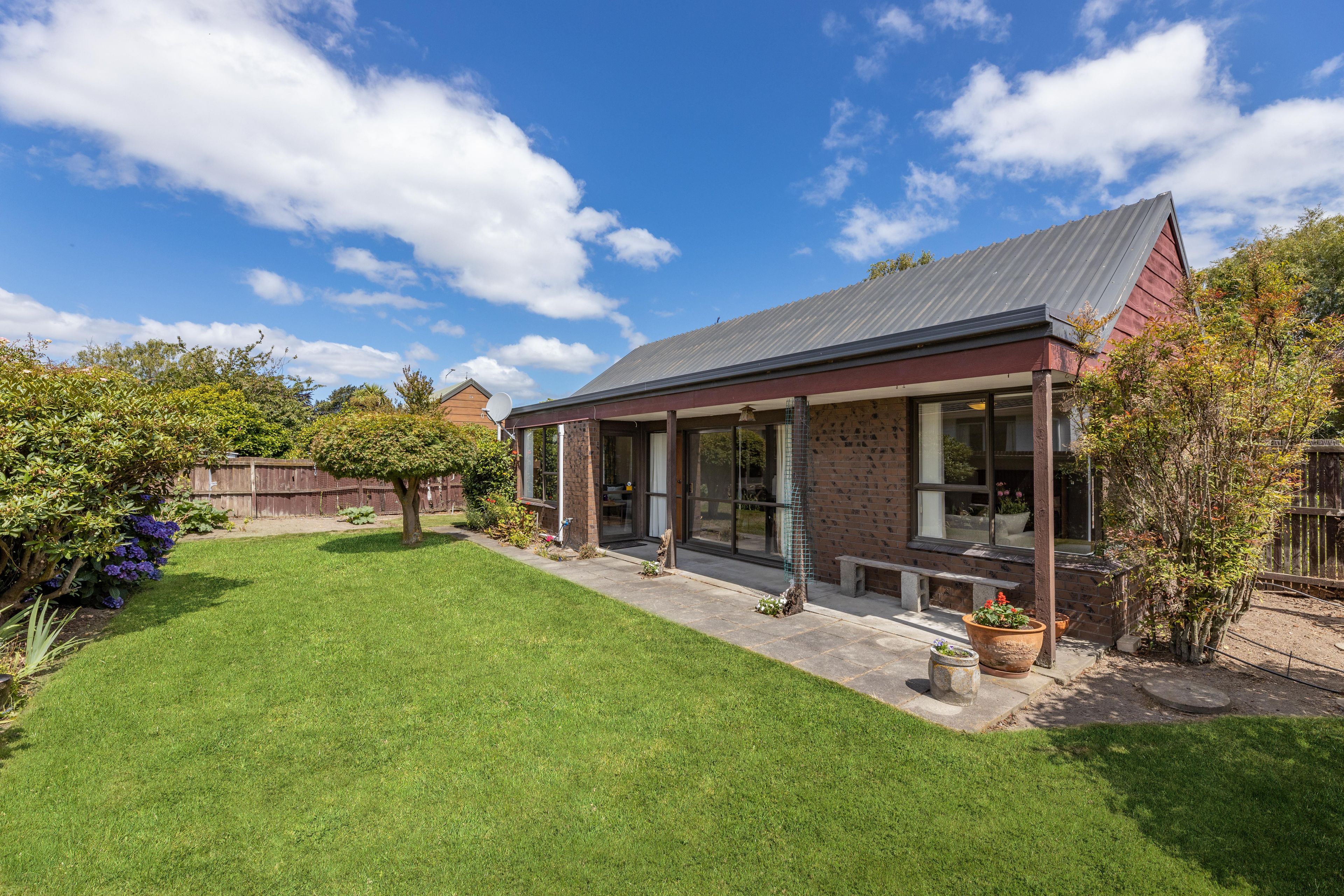 4 Harkness Place, Avonhead, Christchurch City 8042 Sold House Ray