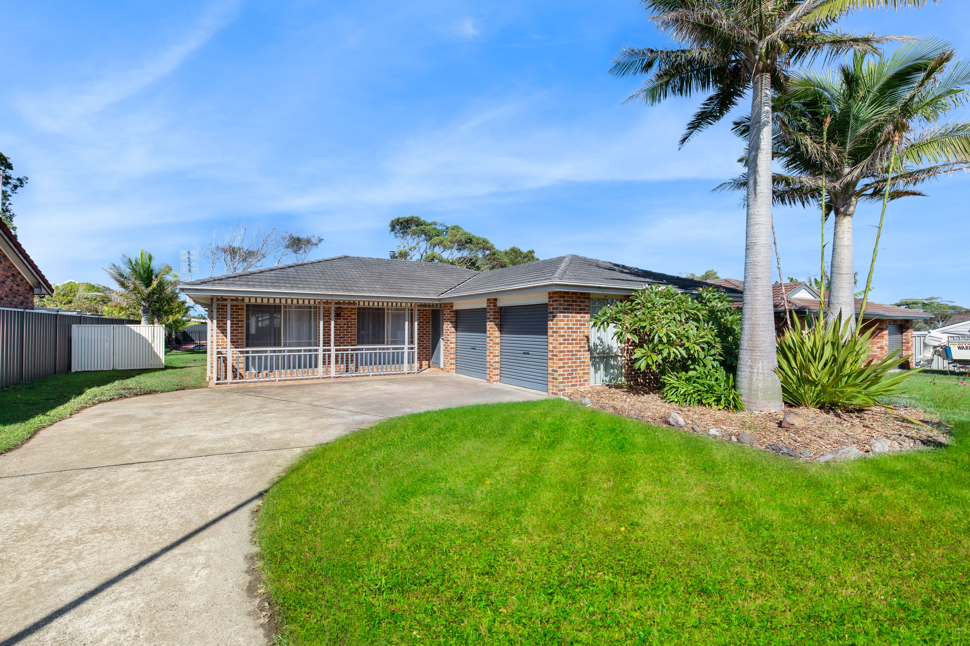 2 Glenholme Way, Culburra Beach NSW 2540
