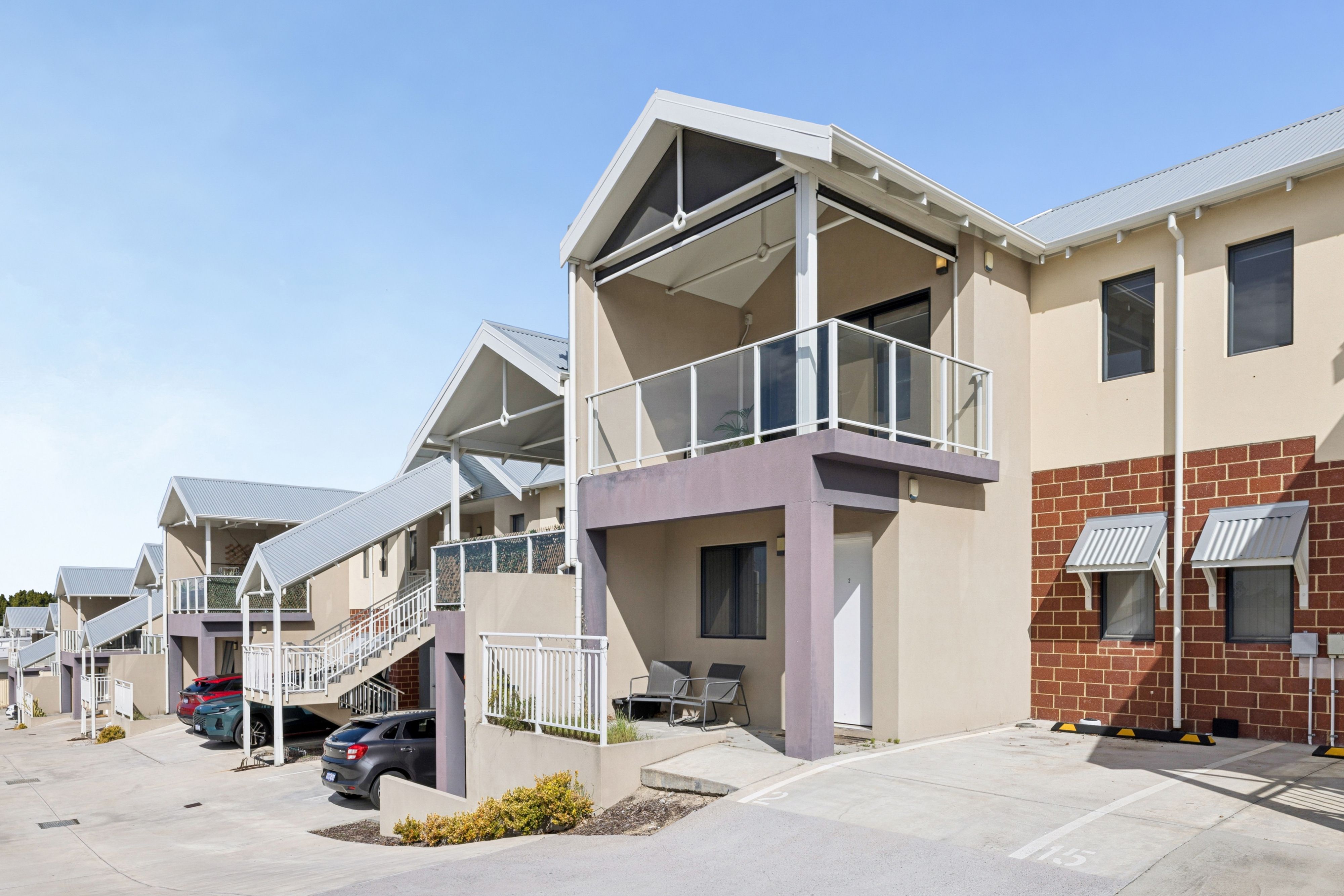 15/42 Oats Street — photo 3 of 27