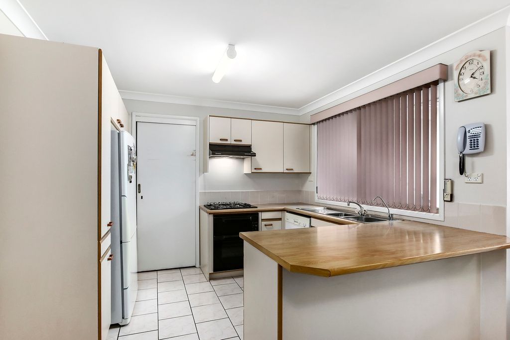 11 Bennison Road, Hinchinbrook, NSW 2168