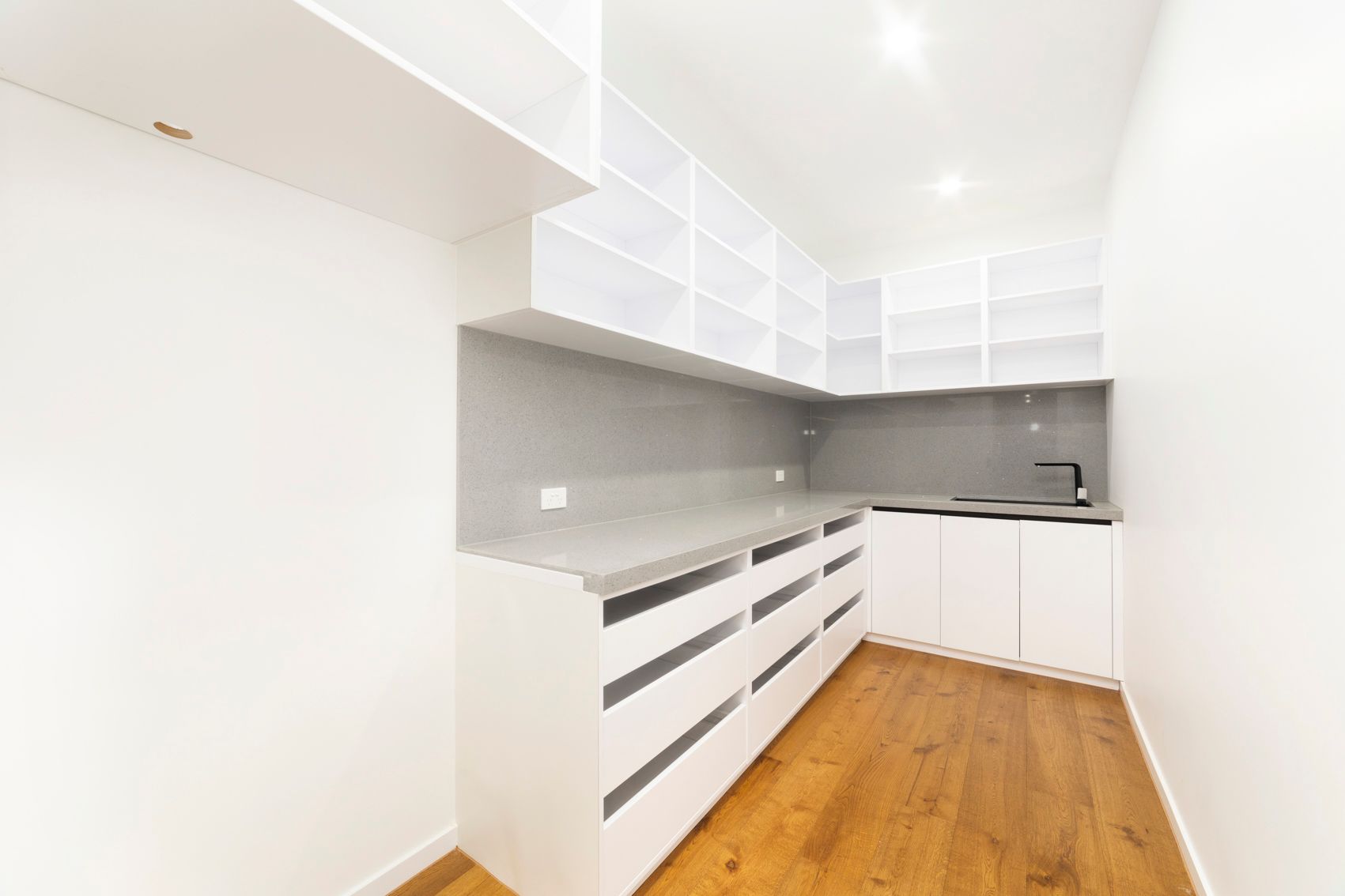 22B Charles Street — photo 7 of 23
