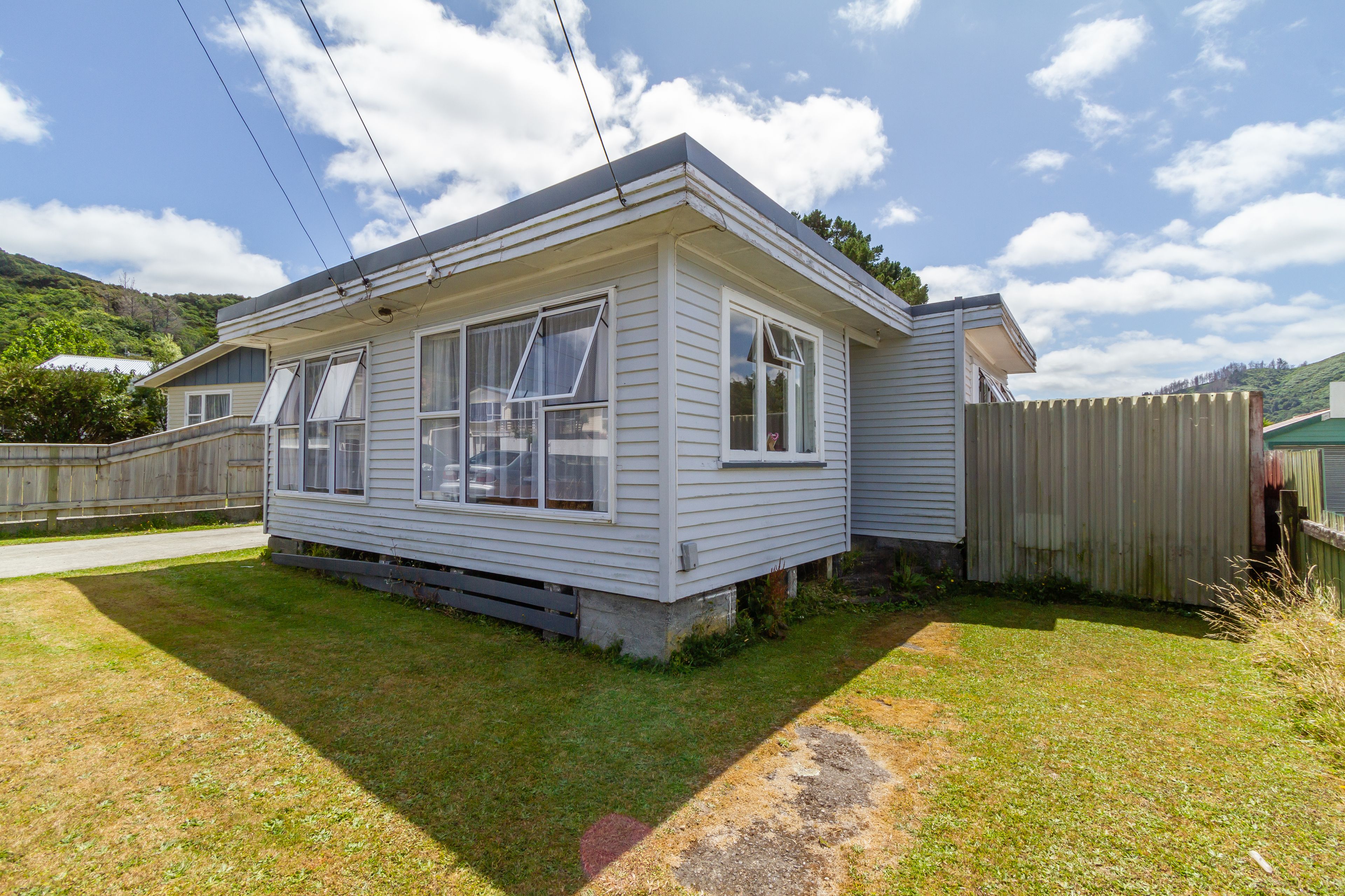 14 McGowan Road, Wainuiomata, Lower Hutt City