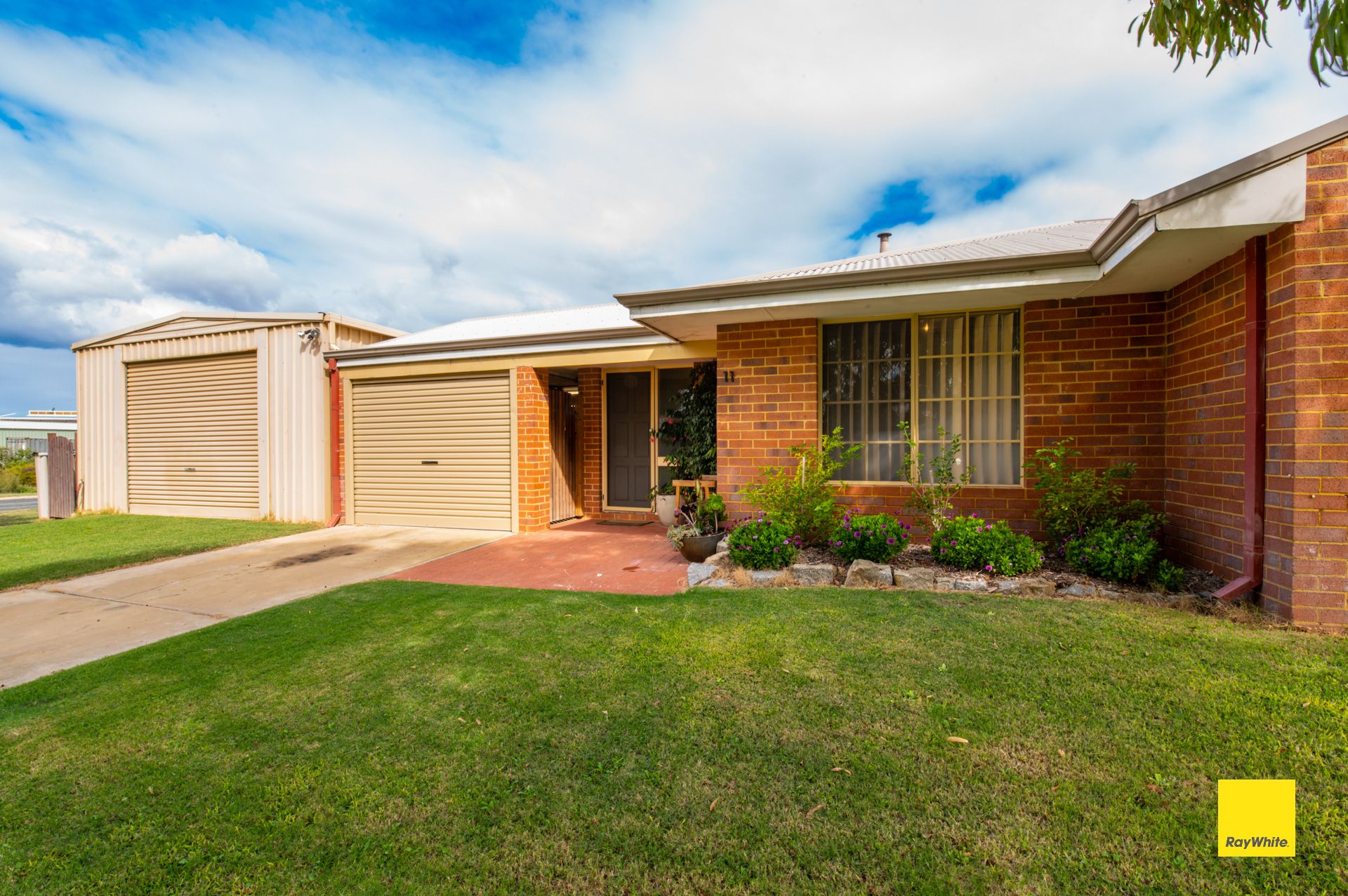 11 Harper Drive, Ledge Point WA 6043