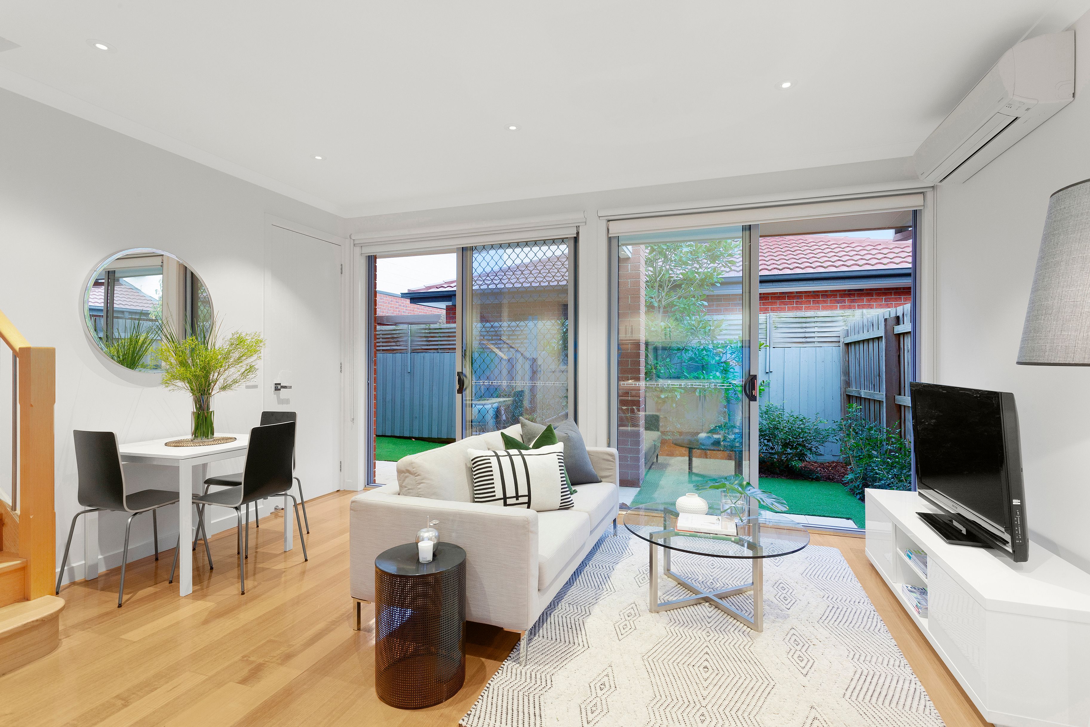 2/34 Ames Avenue, Carnegie, VIC 3163