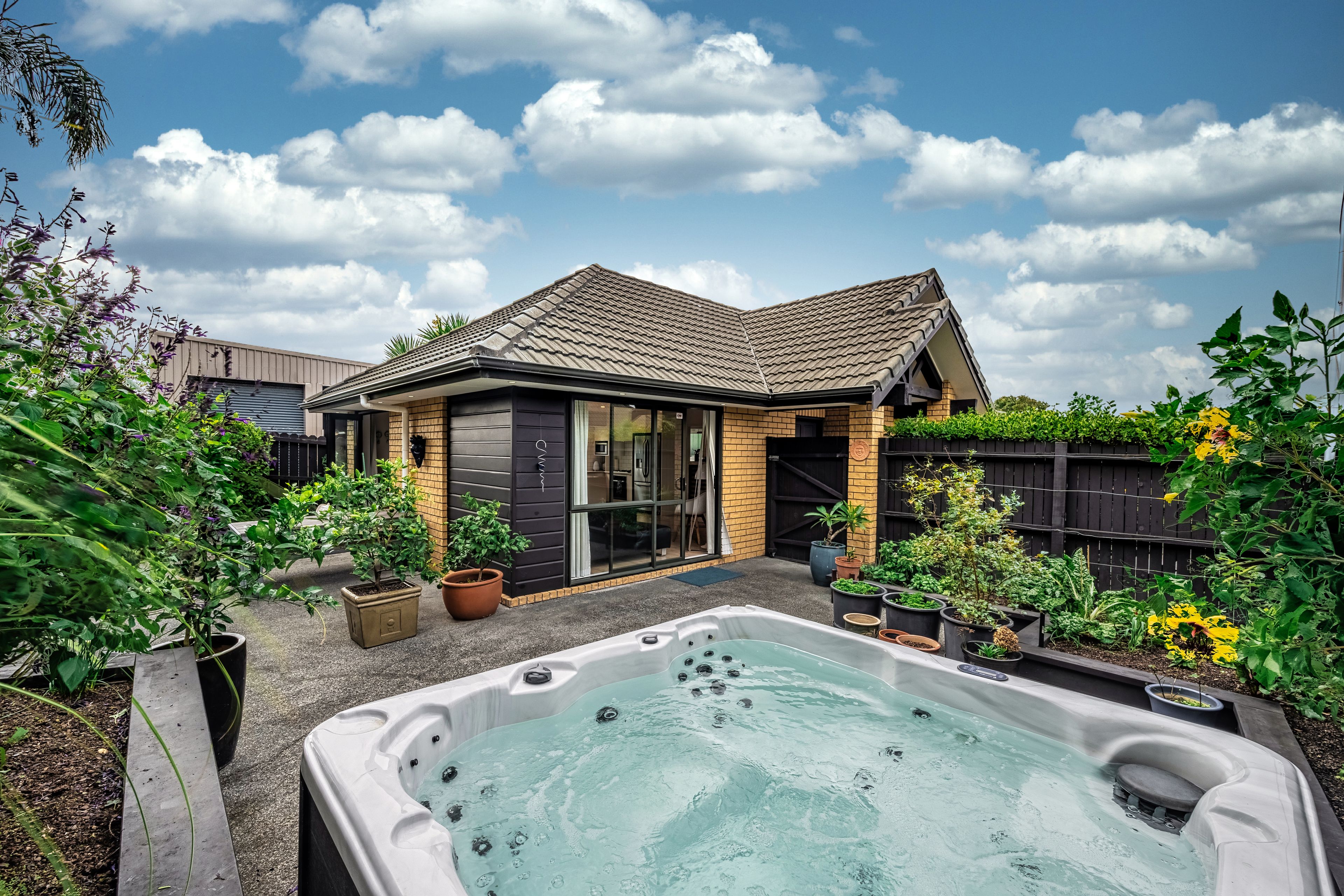 197 Gills Road, Half Moon Bay, Manukau City