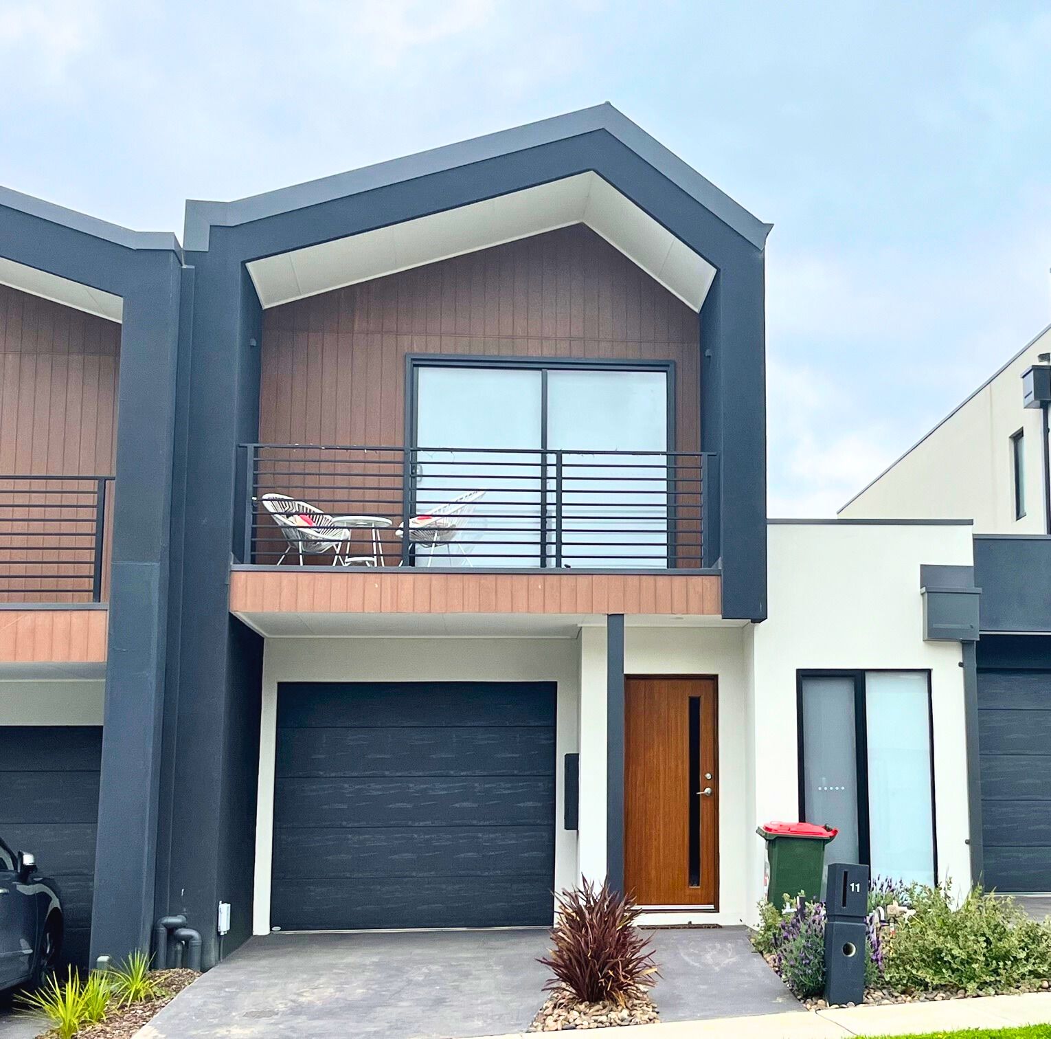11 Hanover Way, Mickleham VIC 3064