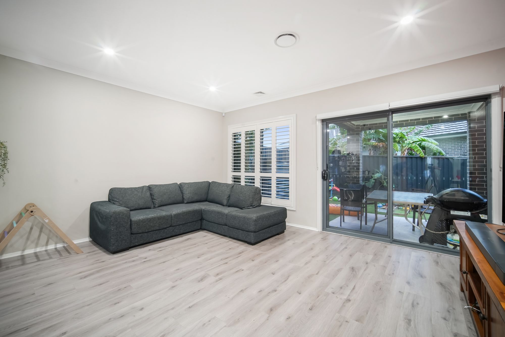 37 Carcoola Way, JORDAN SPRINGS, NSW 2747