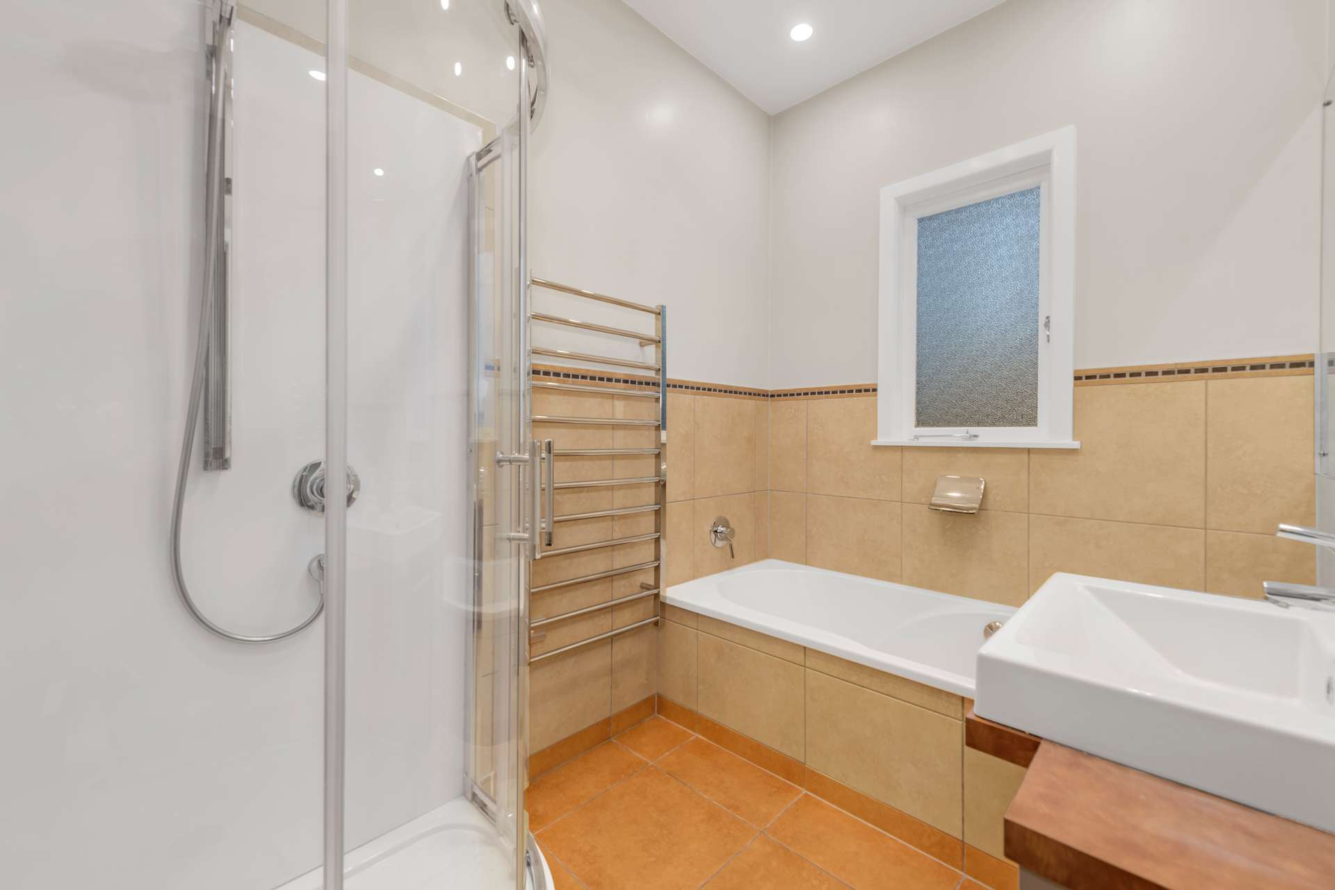 1/16 Kerswill Place photo 14