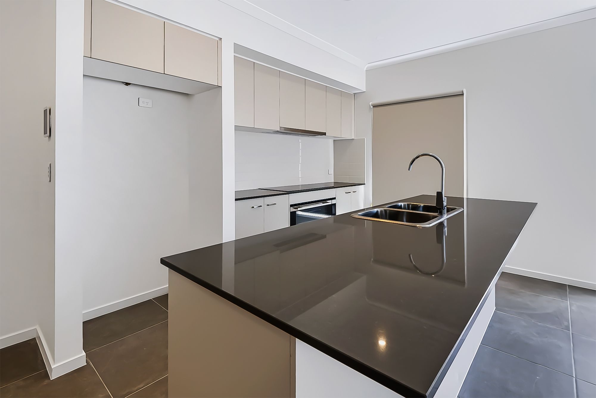 12 Flat Pea Crescent — photo 3 of 17