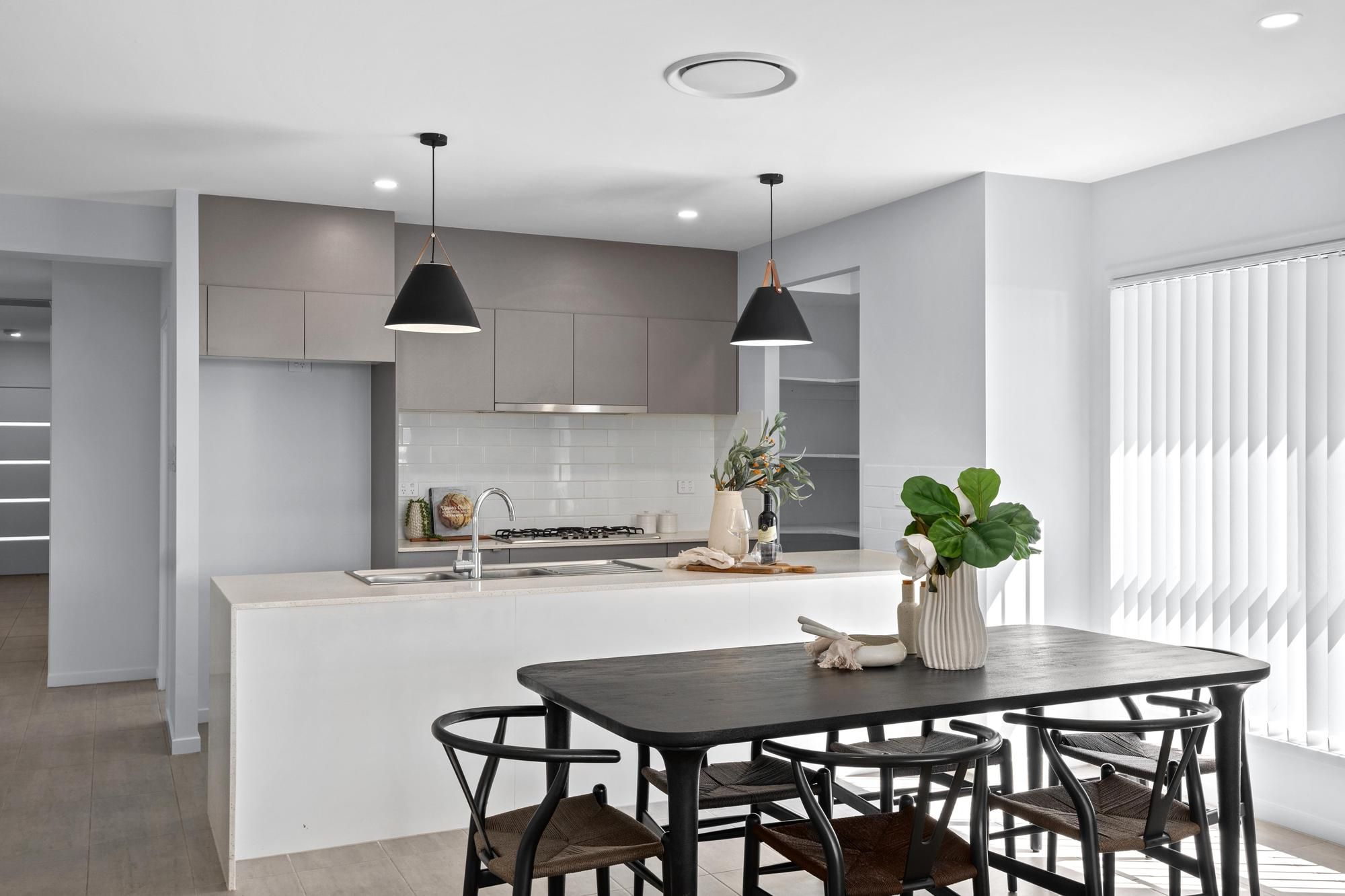 19 Macintyre Street — photo 5 of 28