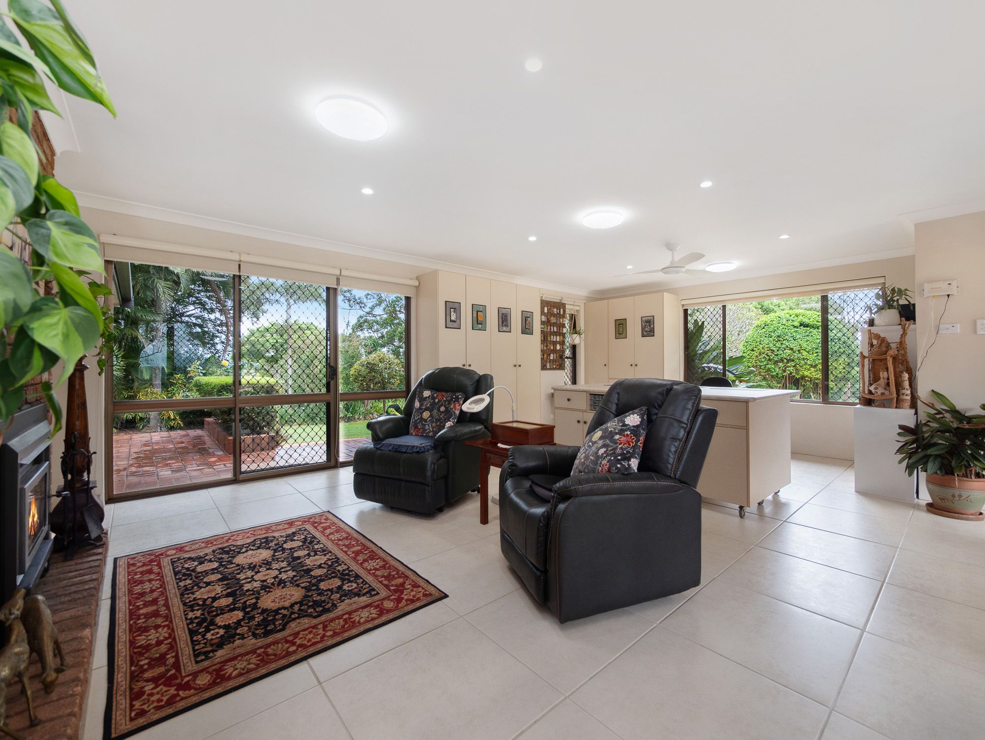322 Alphadale Road — photo 4 of 29