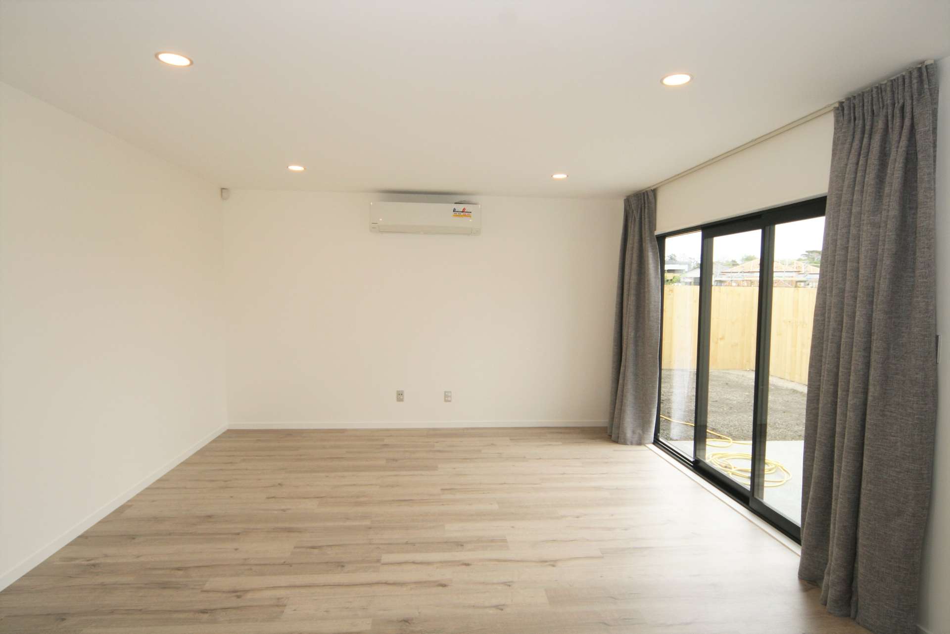 28 Vinistra Road photo 5