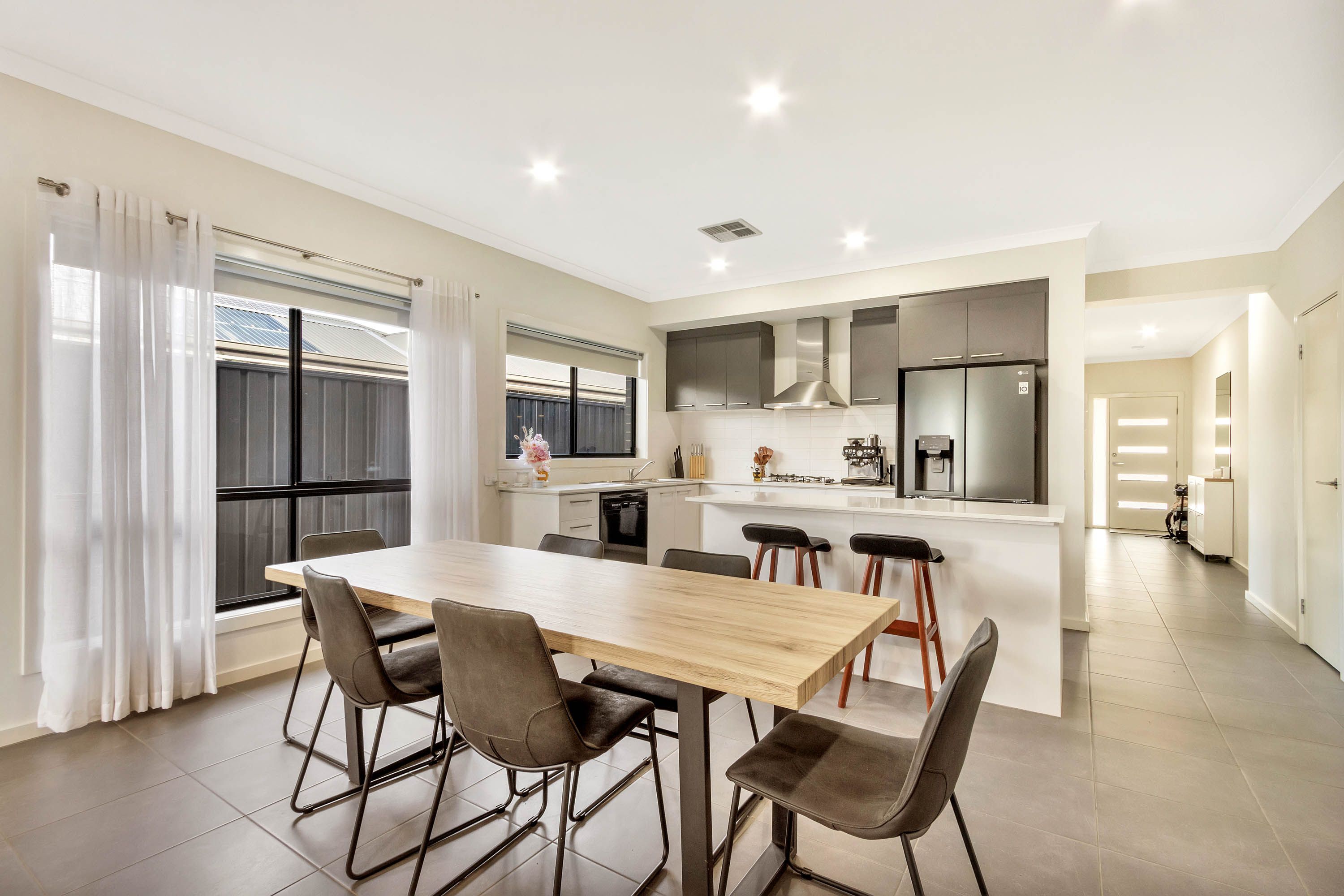 6 Frome Road — photo 3 of 23
