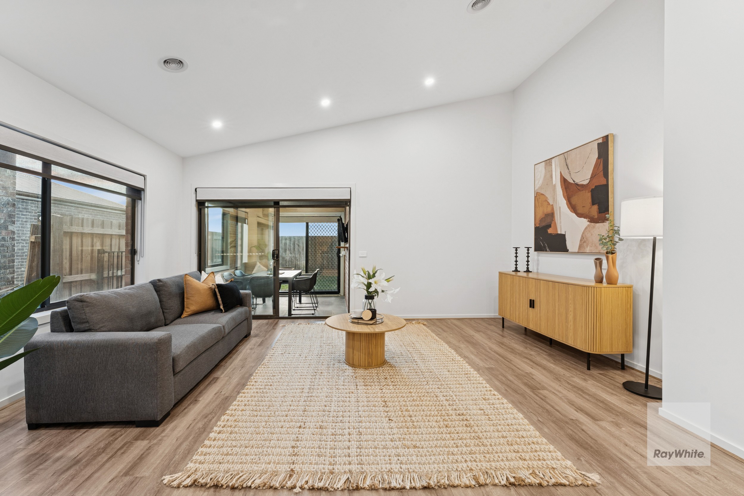 23 Crown Drive, FRASER RISE, VIC 3336