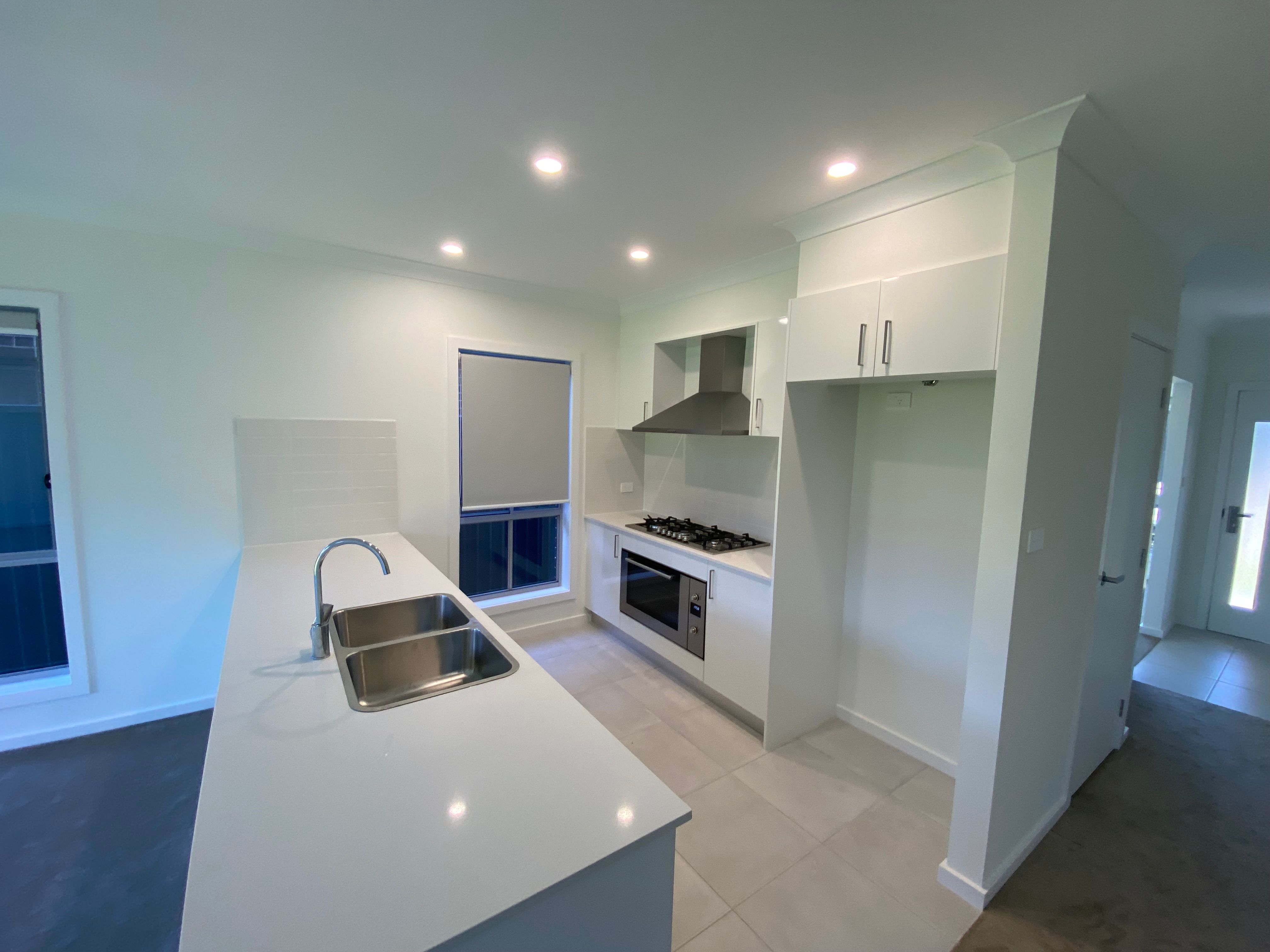 29 Swift Avenue — photo 10 of 27
