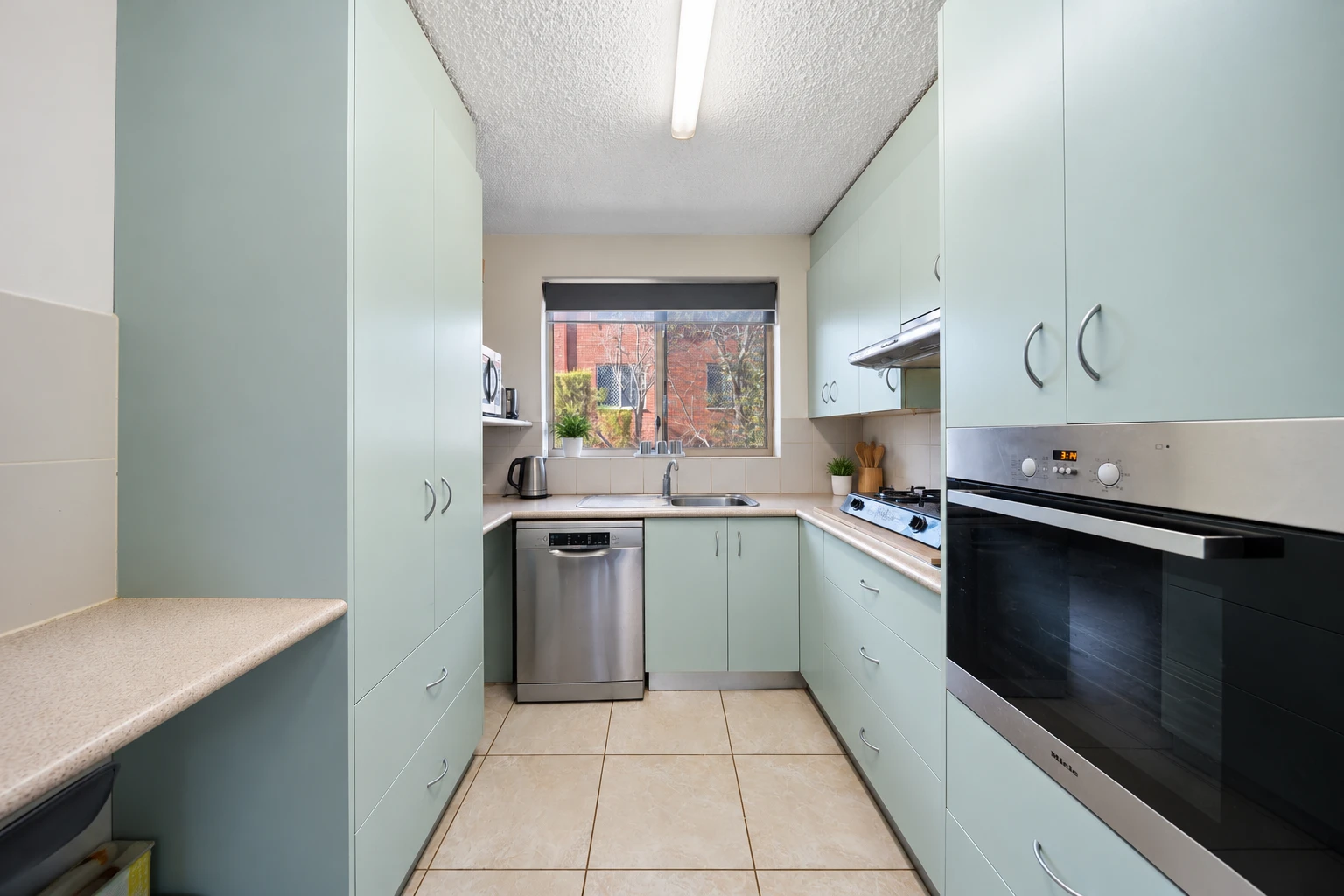 1/14 Yarrow Street, Queanbeyan East, NSW 2620