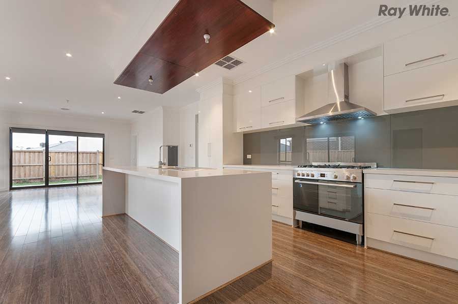 30 Adams Drive, Plumpton, VIC 3335