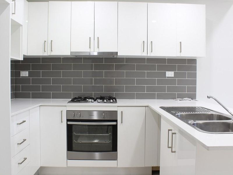 3/10 Strouthion Court, Green Valley, NSW 2168