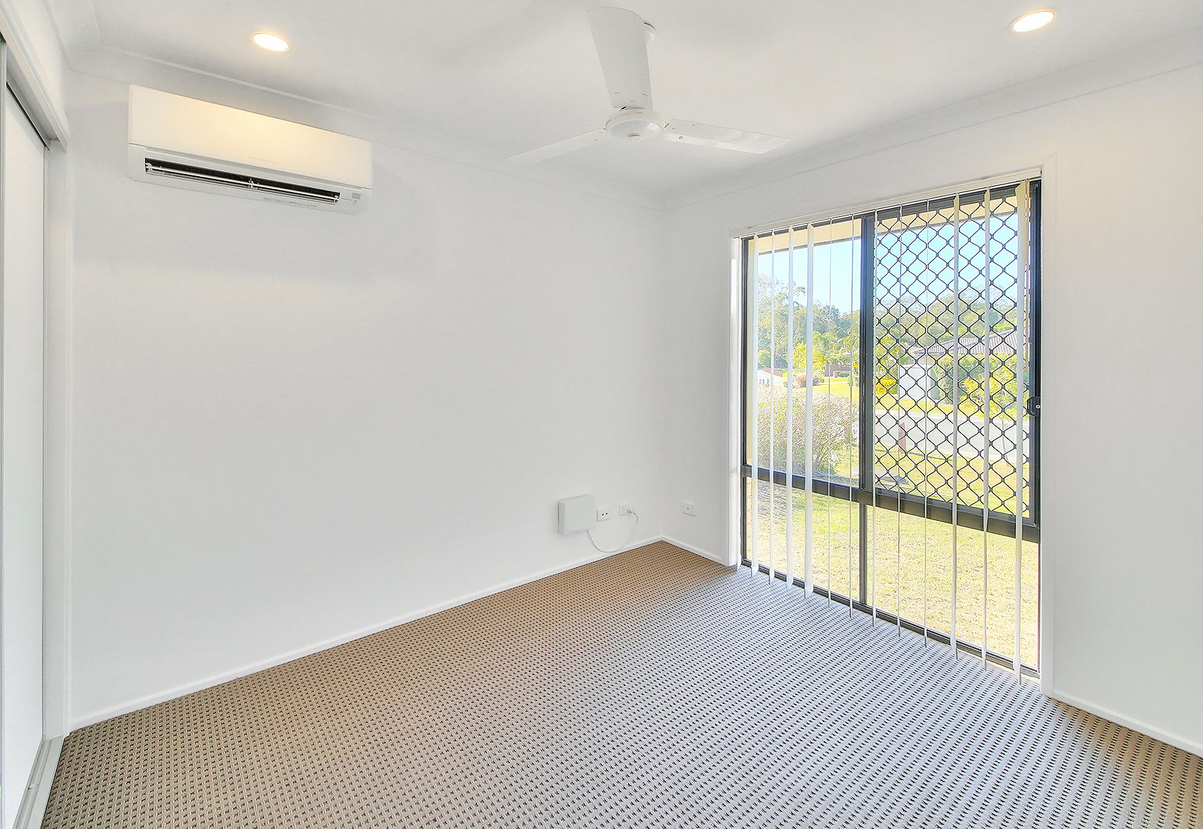 49 Kakadu Street — photo 8 of 12