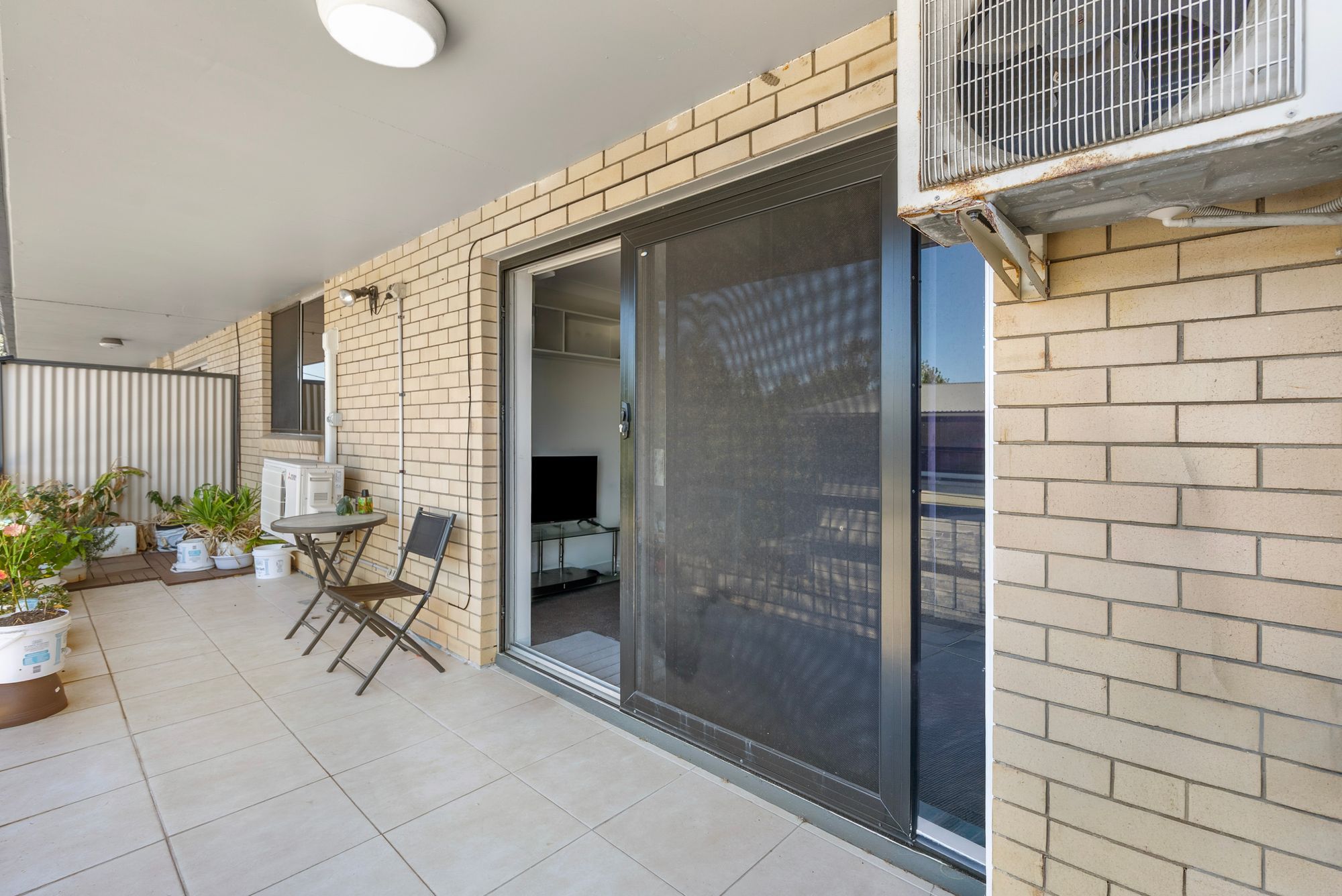 2/32 Julia Street — photo 7 of 17