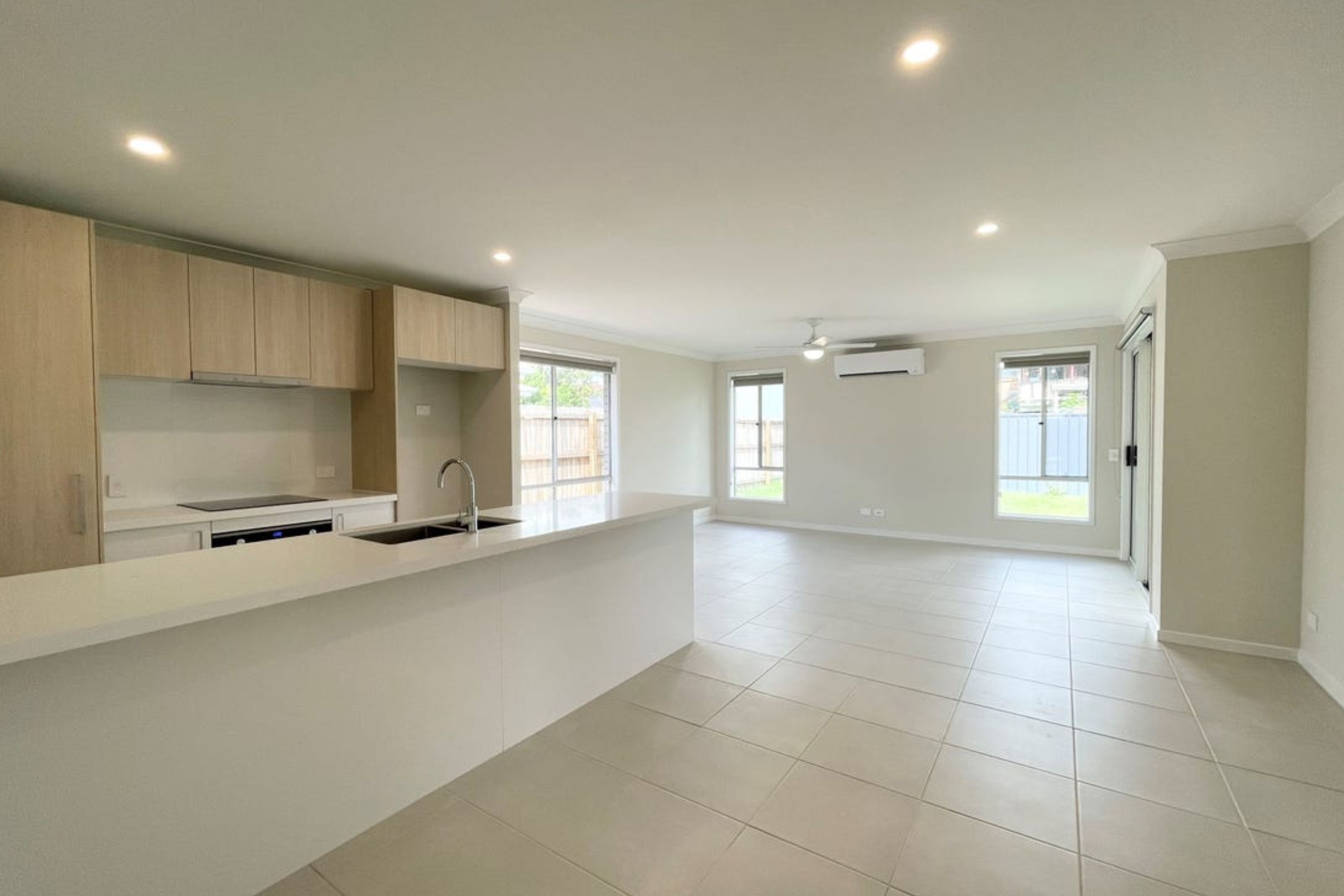 40 Spruce Circuit, Hillcrest, QLD 4118