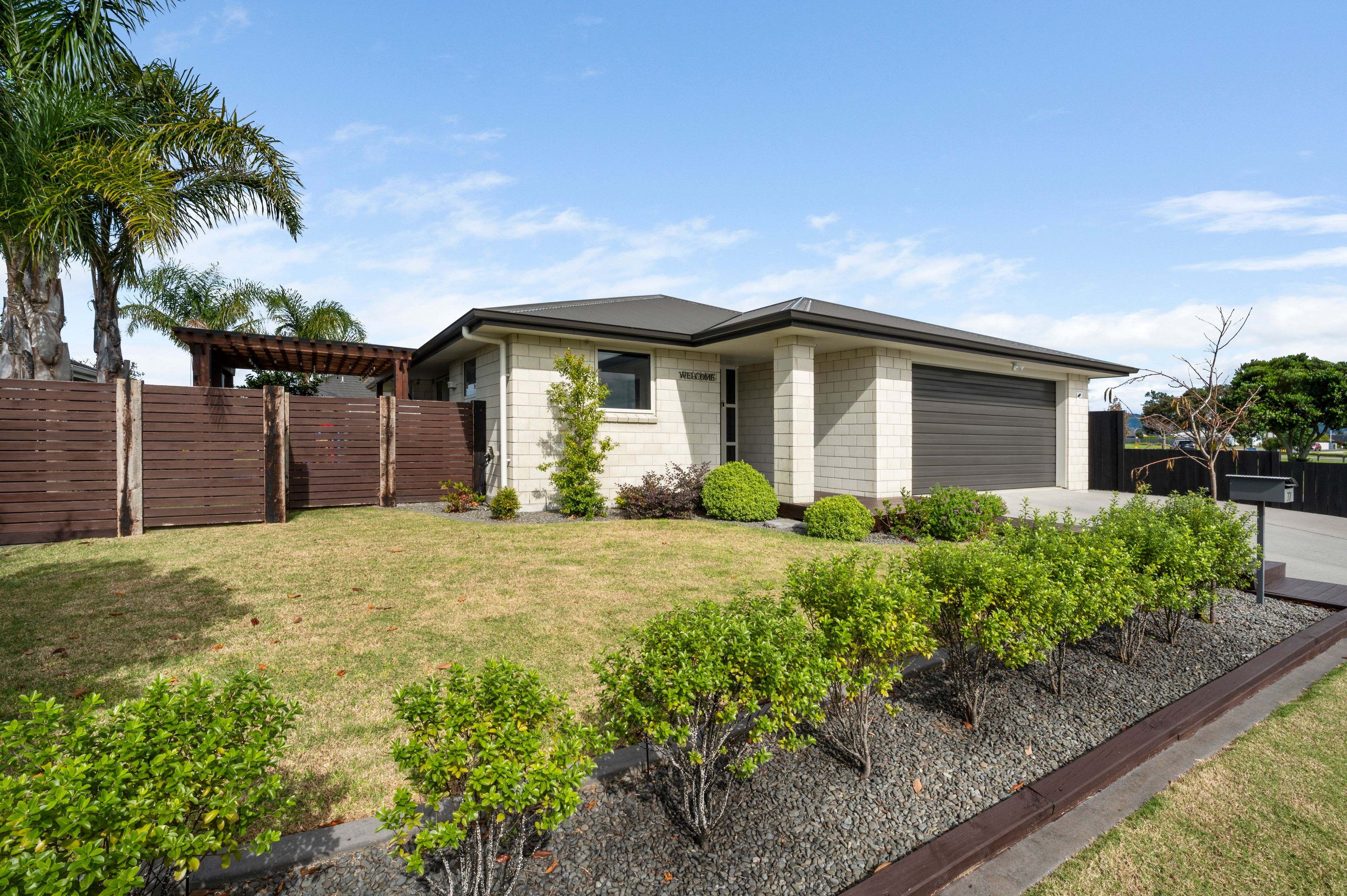 77 Golden Sands Drive, Papamoa Beach, Tauranga City