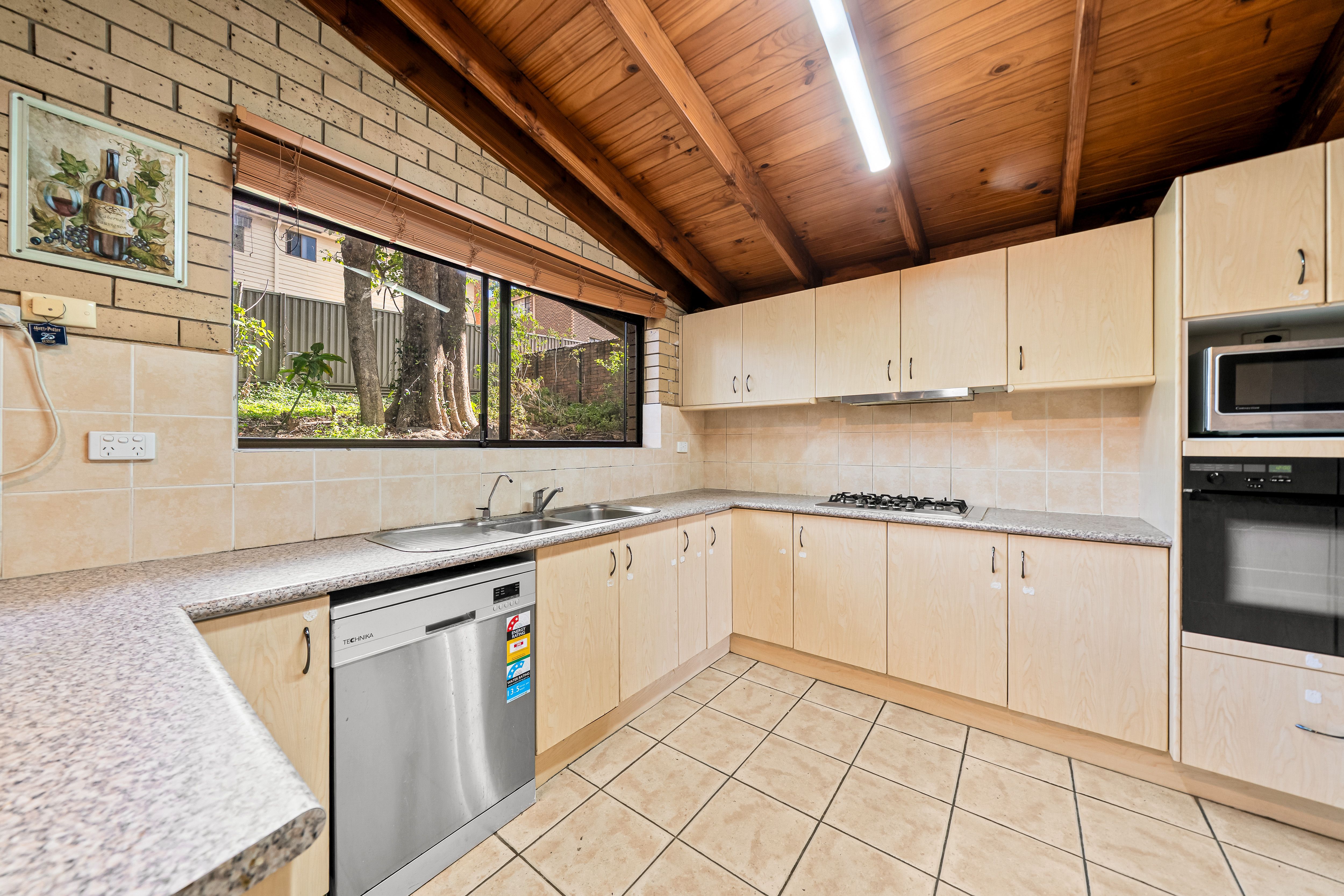 24 Firelight Street — photo 9 of 30