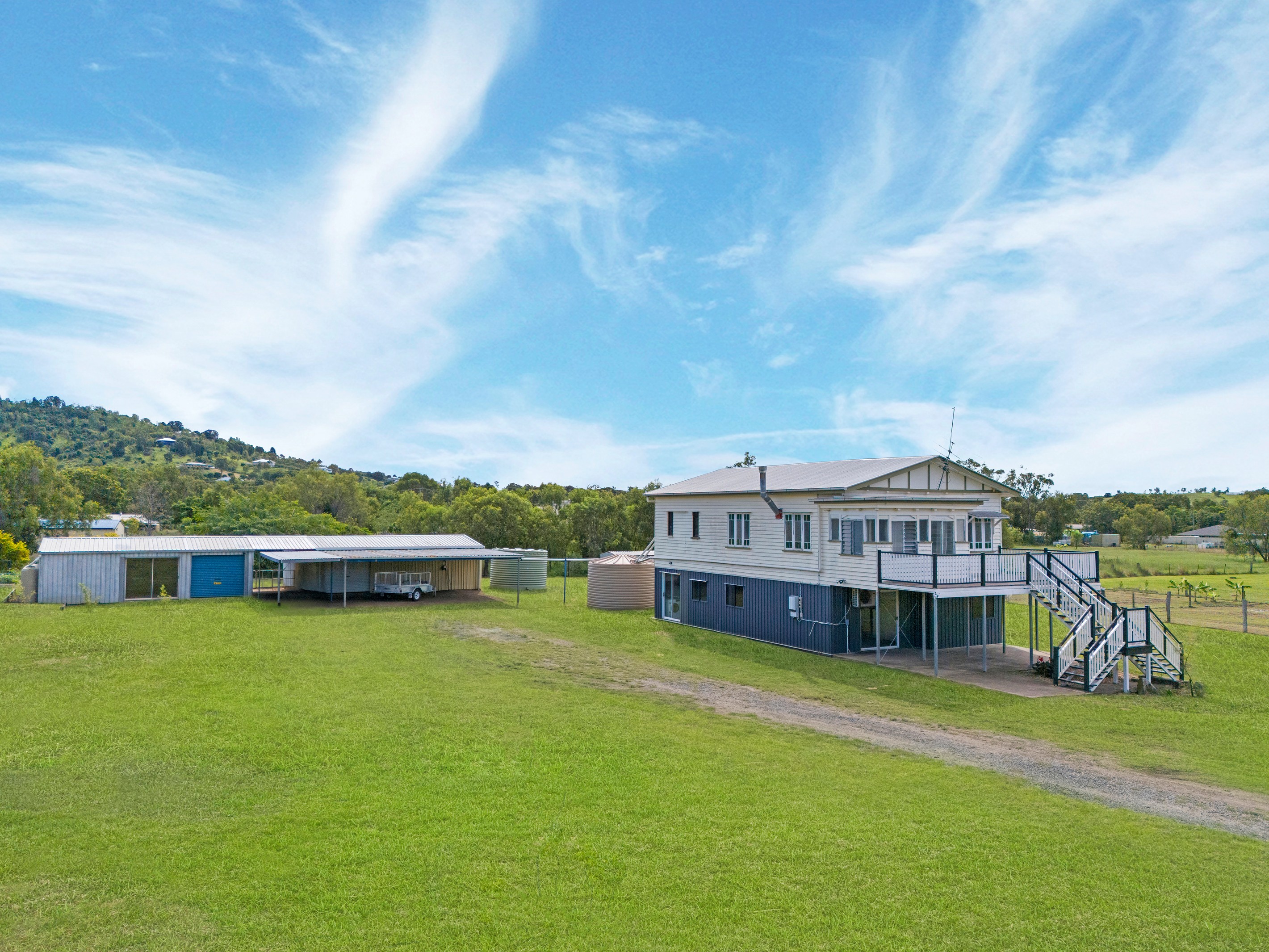 5 Leslee Court, Summerholm, QLD 4341