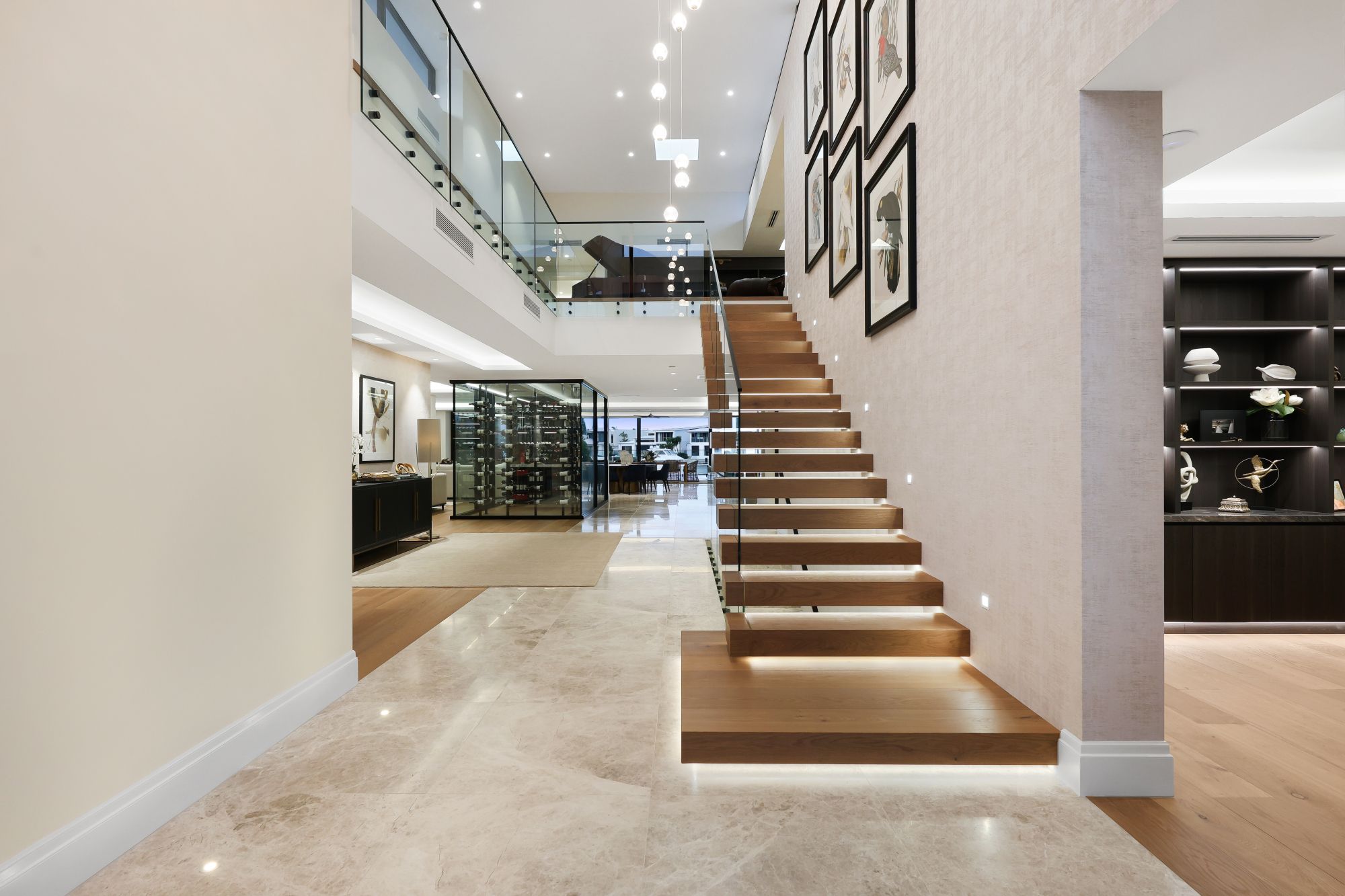 1033 Edgecliff Place, Sanctuary Cove, QLD 4212