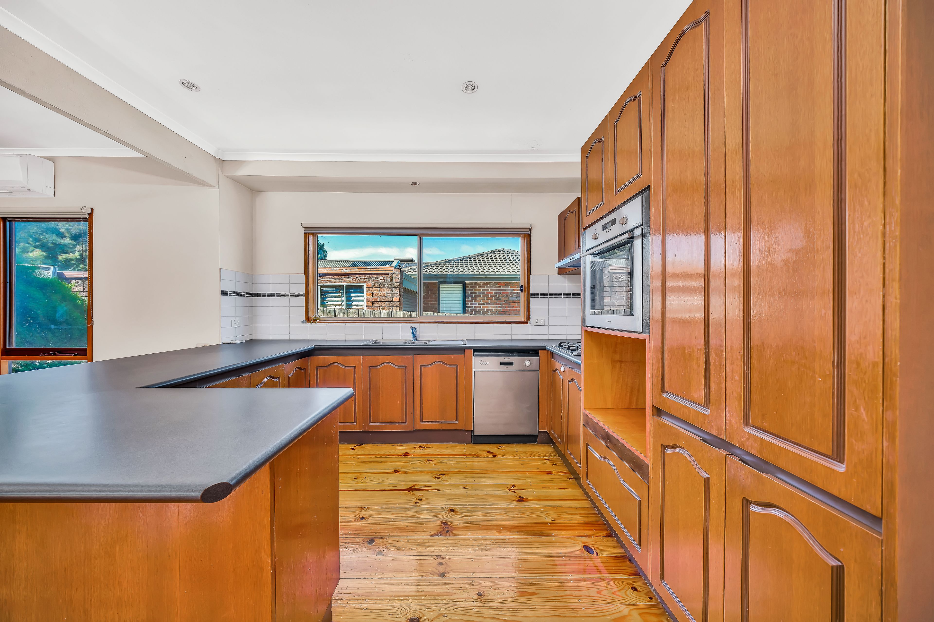 72 Dandelion Drive, Rowville, VIC 3178