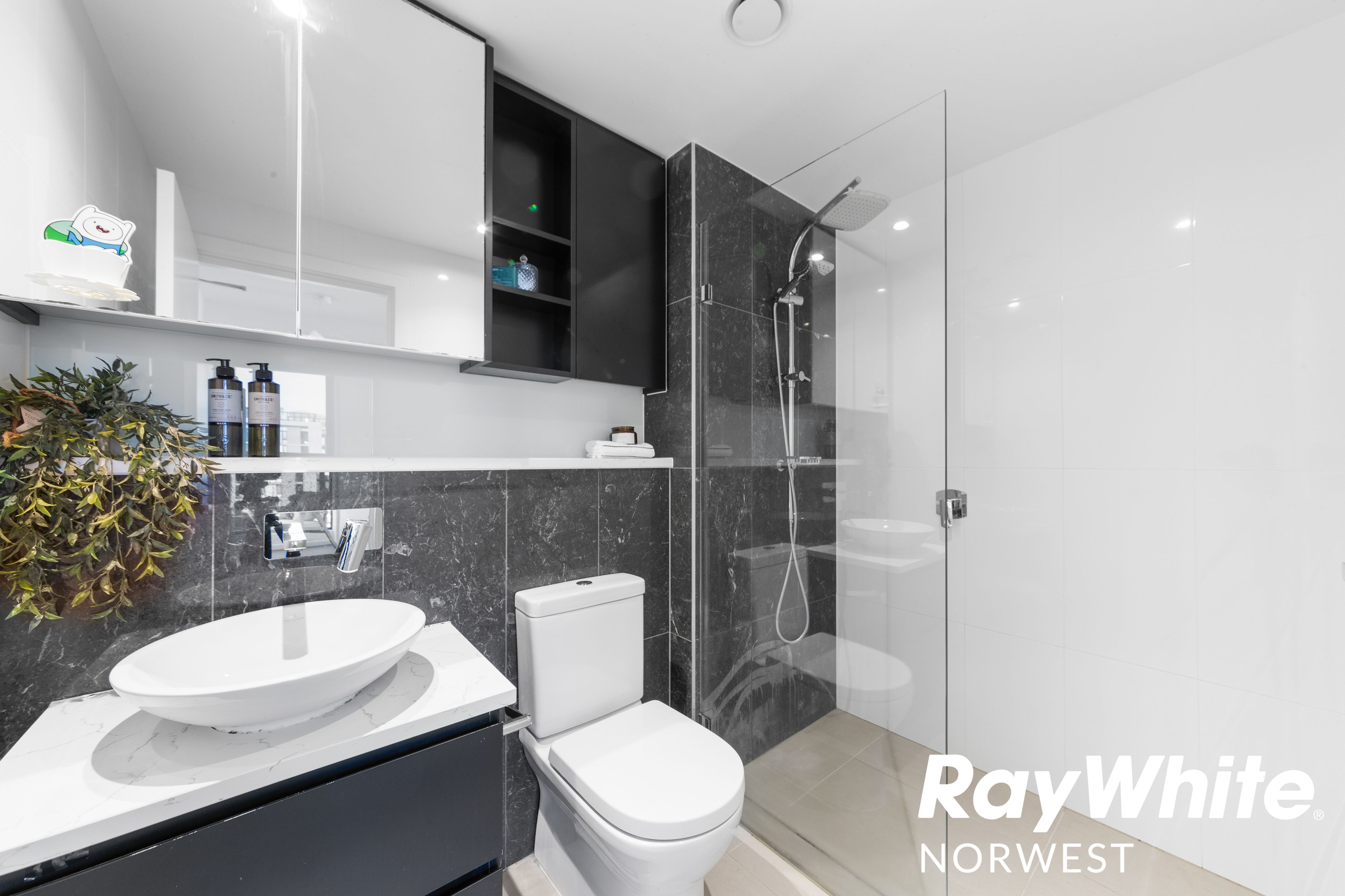 2308/11 Wentworth Place — photo 13 of 22