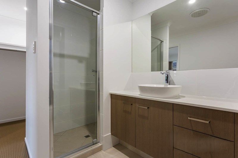 14 Acacia Place — photo 9 of 11